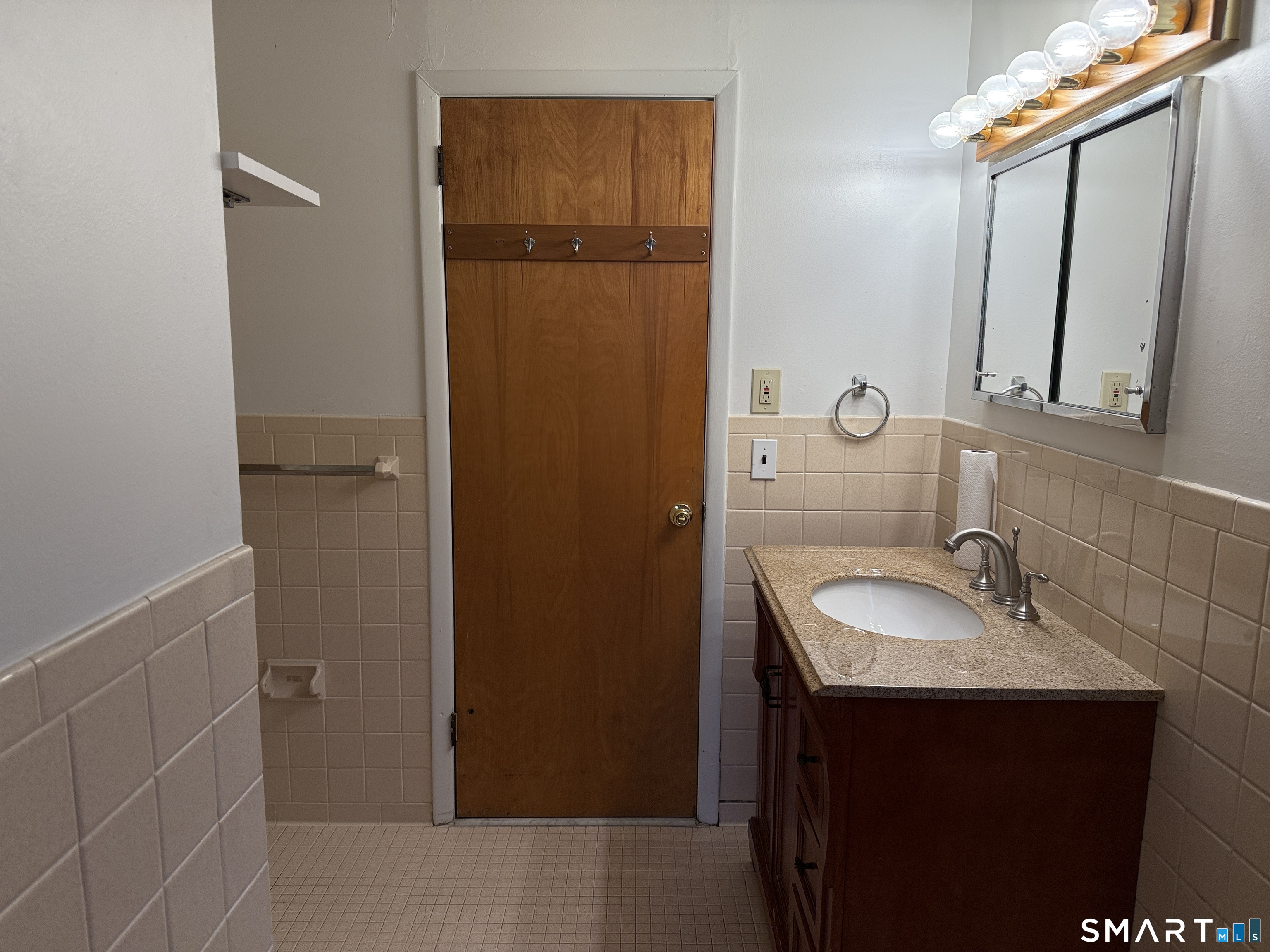 Photo 9 of 4 Elmwood Street, Stamford, CT