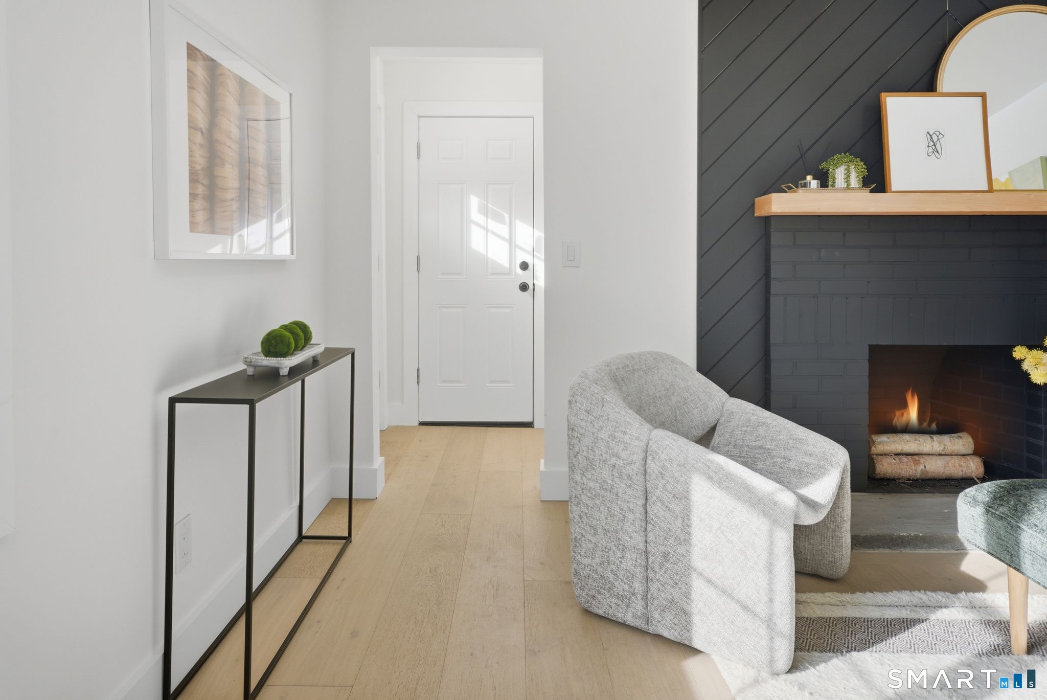 Photo 10 of 101 Parade Hill Road, New Canaan, CT