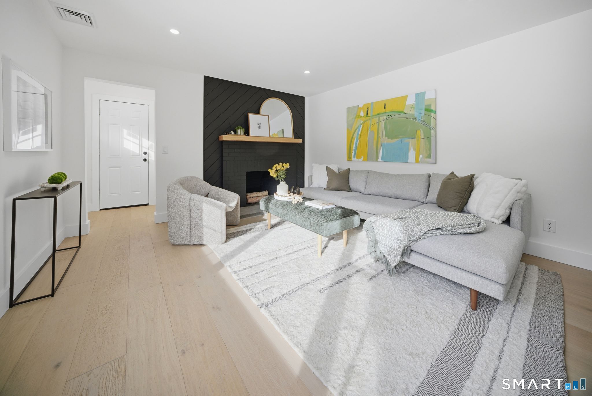 Photo 12 of 101 Parade Hill Road, New Canaan, CT