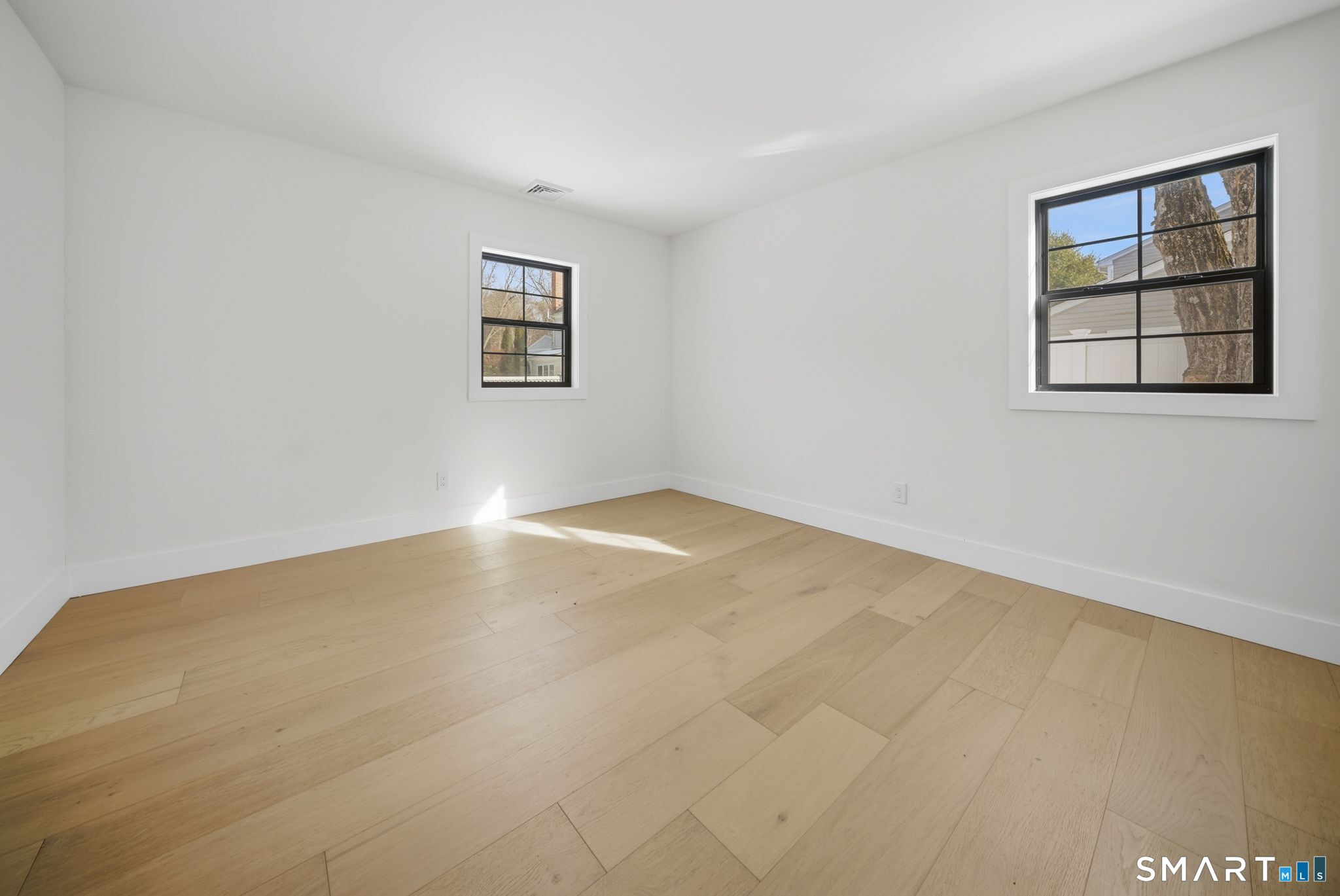 Photo 27 of 101 Parade Hill Road, New Canaan, CT