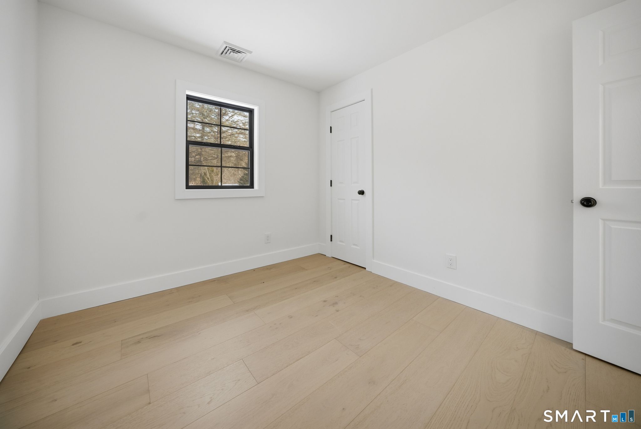 Photo 32 of 101 Parade Hill Road, New Canaan, CT