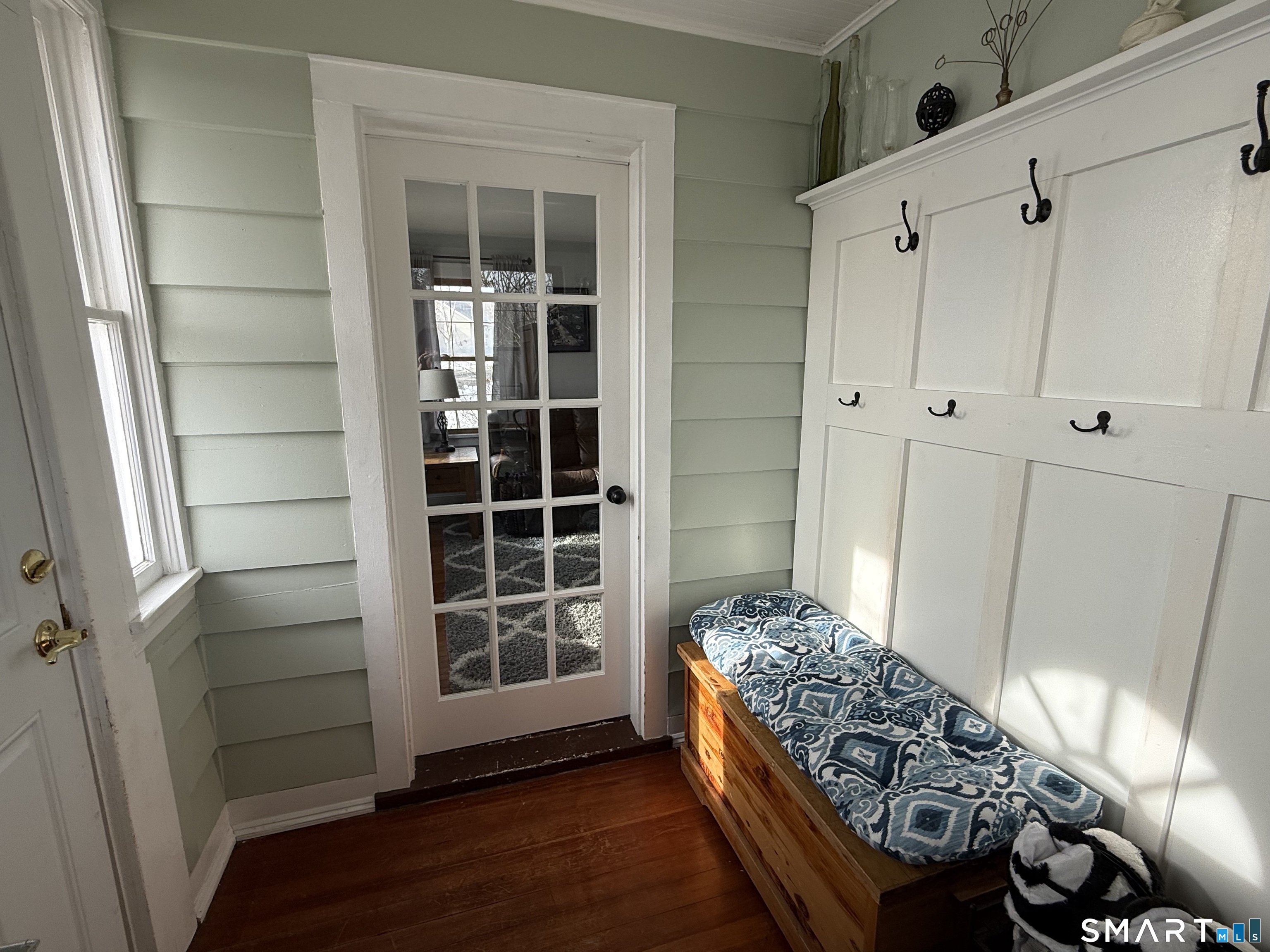 Photo 4 of 2 Harbor View Avenue, Waterford, CT