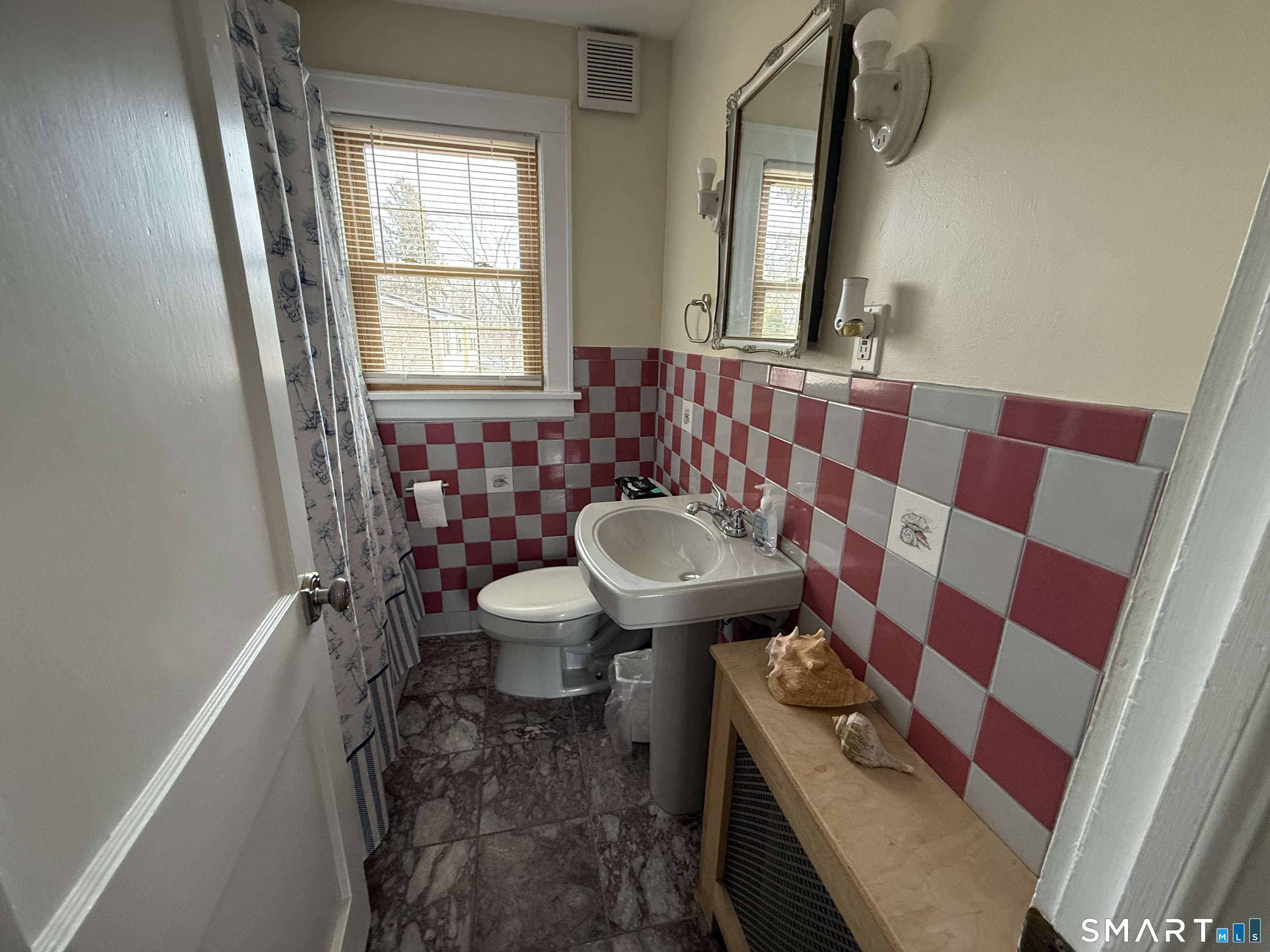 Photo 24 of 2 Harbor View Avenue, Waterford, CT