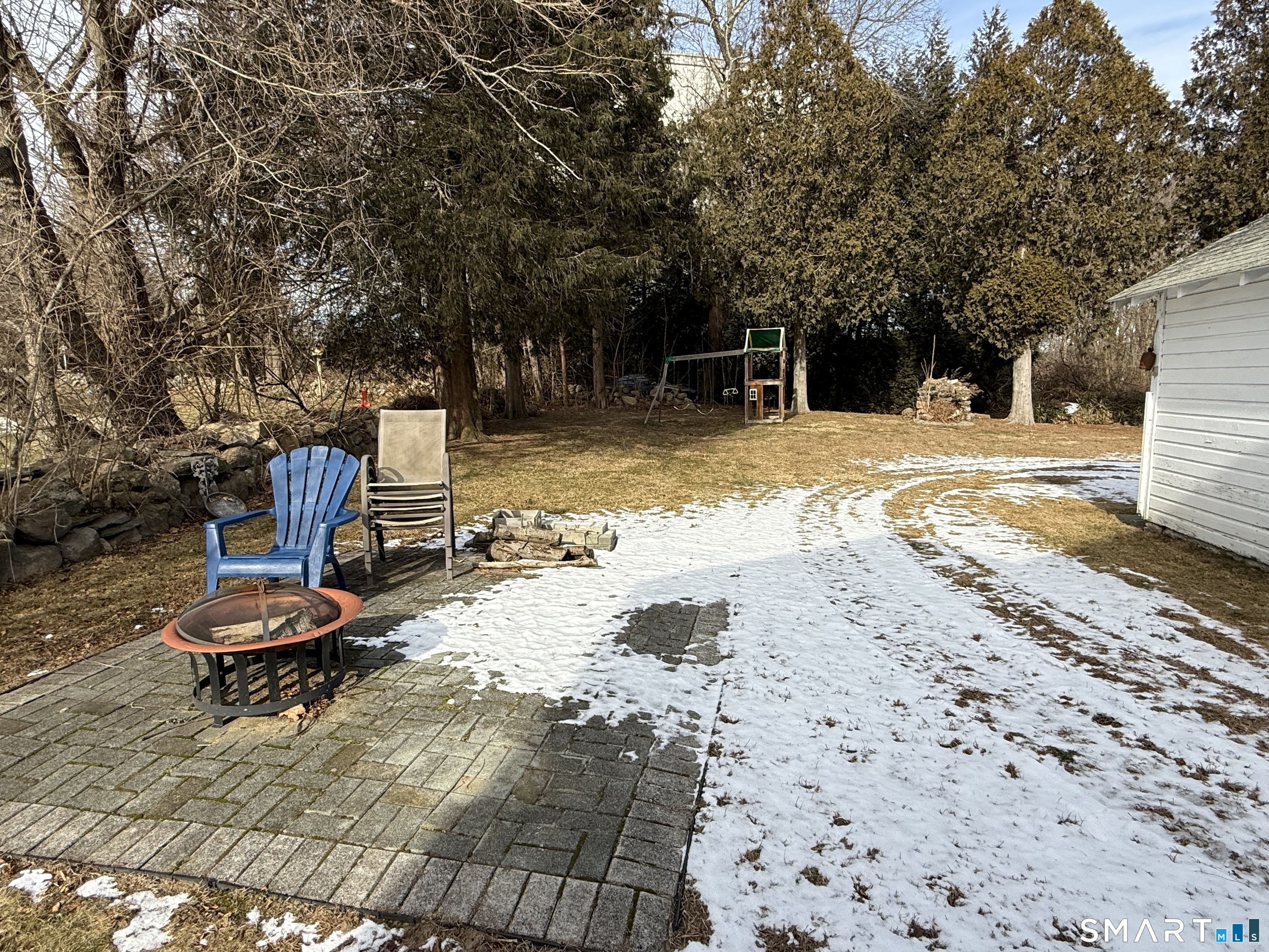 Photo 37 of 2 Harbor View Avenue, Waterford, CT