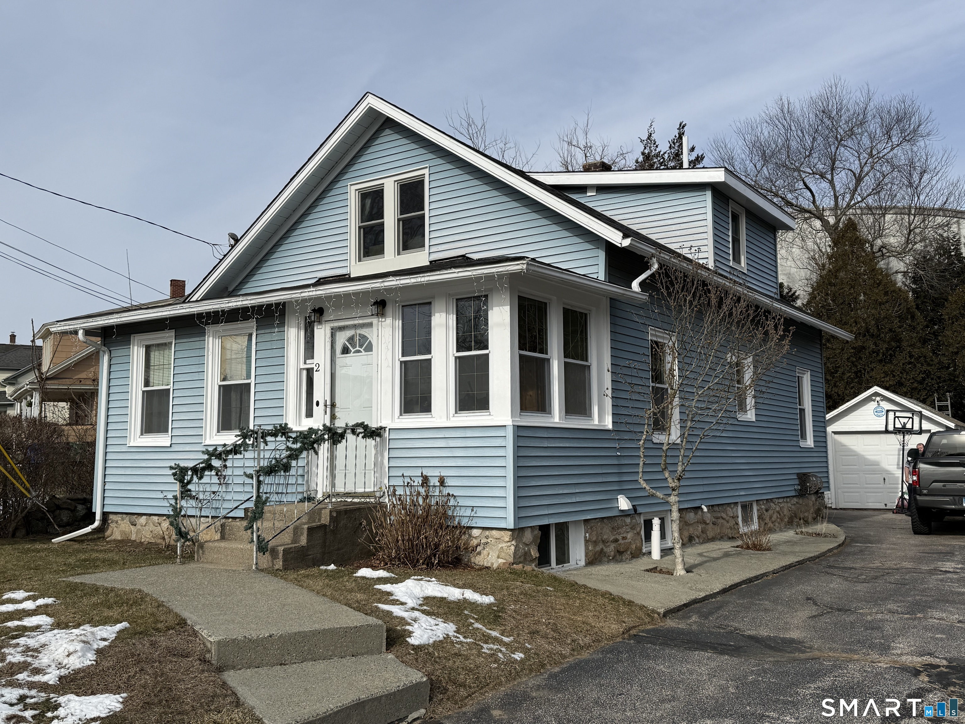 Photo 39 of 2 Harbor View Avenue, Waterford, CT