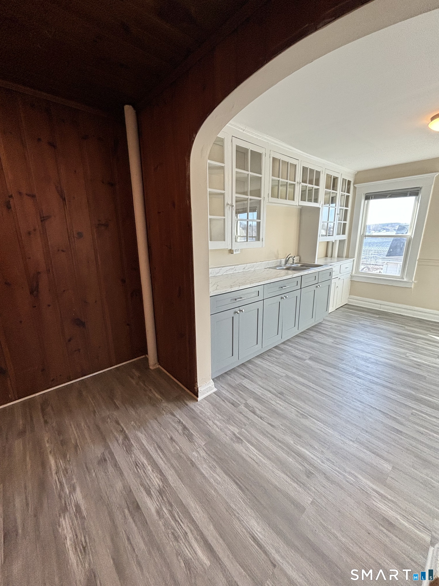 Photo 4 of 409 Main Street, Cromwell, CT