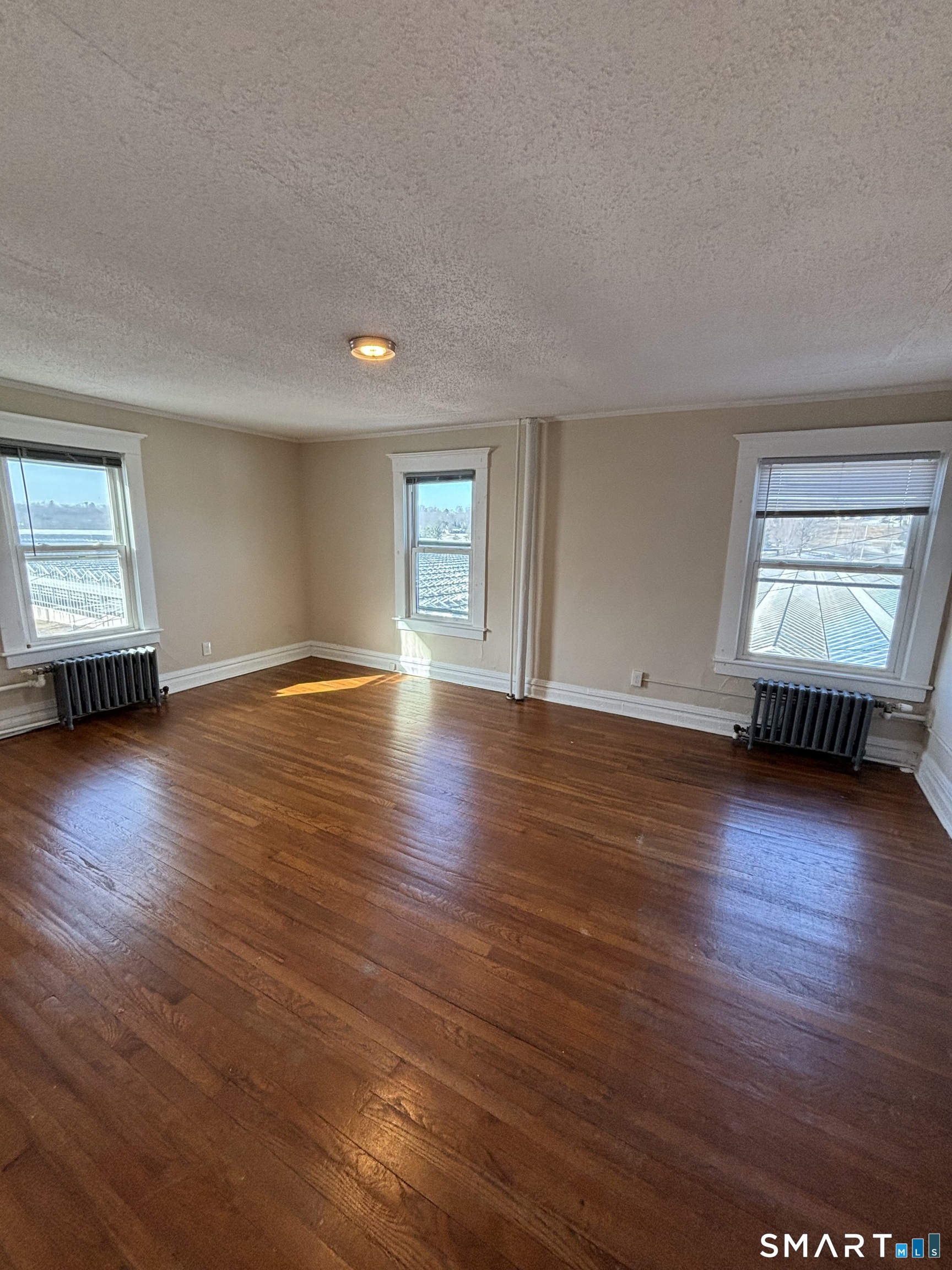 Photo 5 of 409 Main Street, Cromwell, CT