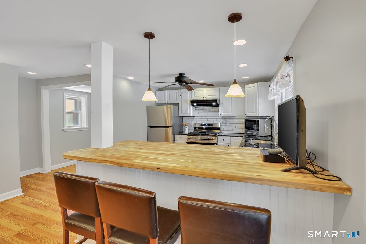 Photo 4 of 156 Reservoir Road, New Britain, CT