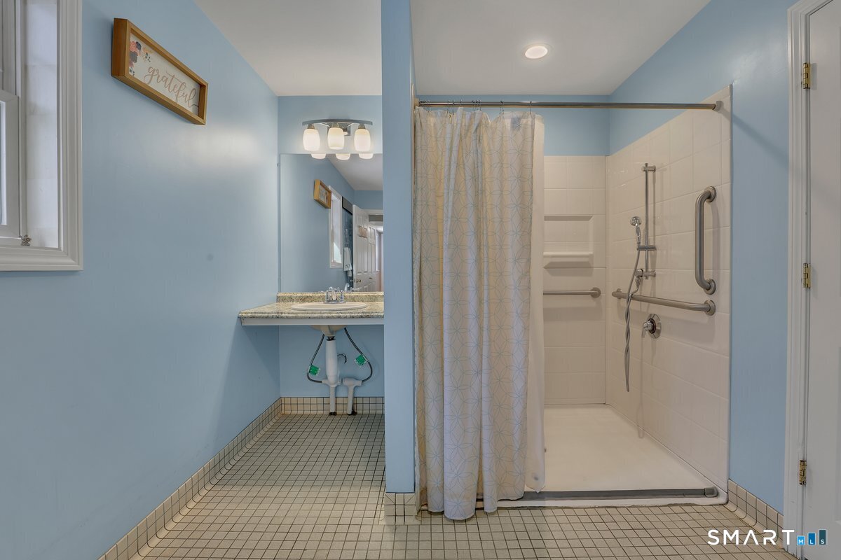 Photo 21 of 156 Reservoir Road, New Britain, CT