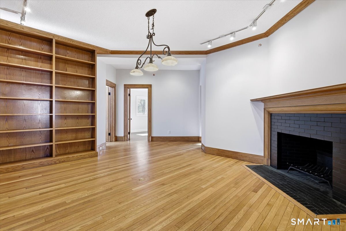 Photo 11 of 2750 Whitney Avenue, Hamden, CT