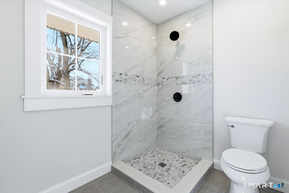 Photo 17 of 2750 Whitney Avenue, Hamden, CT