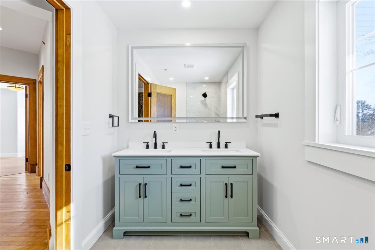 Photo 16 of 2750 Whitney Avenue, Hamden, CT