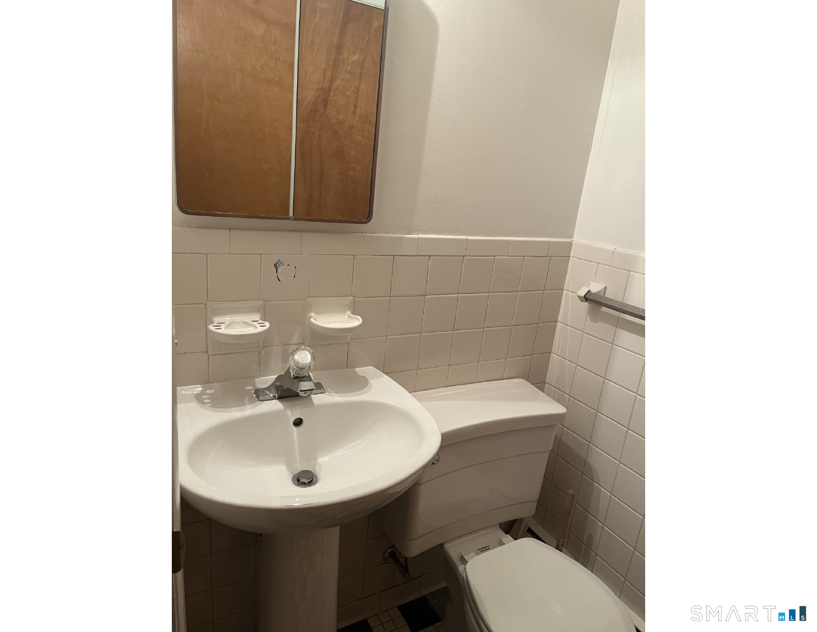 Photo 6 of 4 Elmwood Street, Stamford, CT