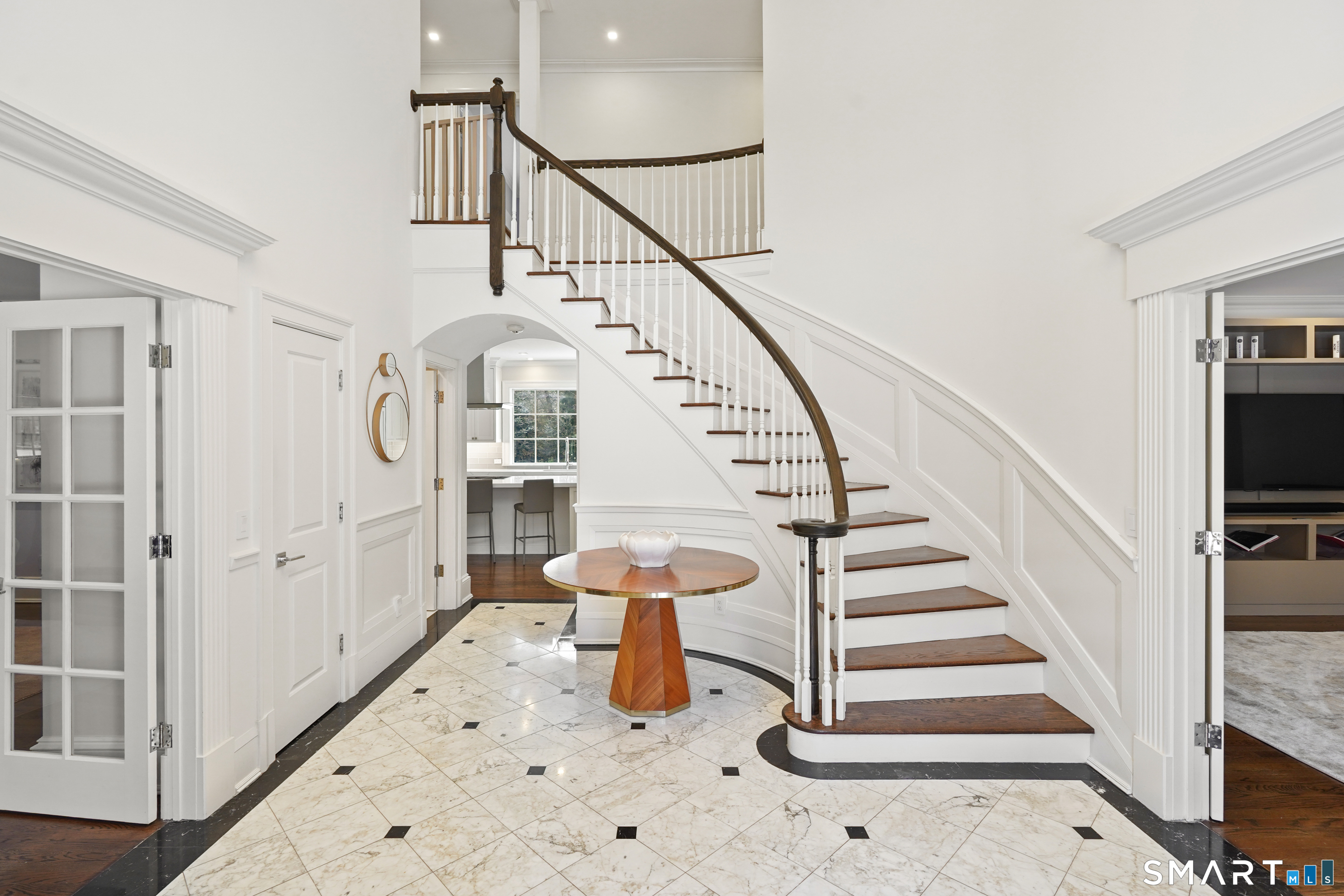 Photo 2 of 10 Wyckham Hill Lane, Greenwich, CT