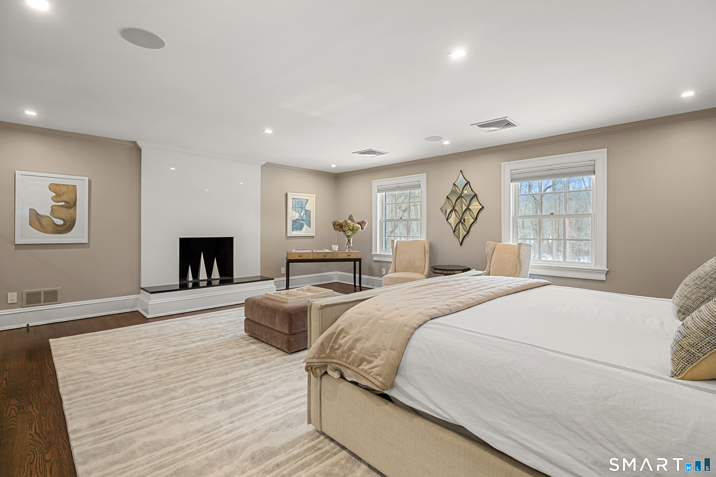 Photo 13 of 10 Wyckham Hill Lane, Greenwich, CT