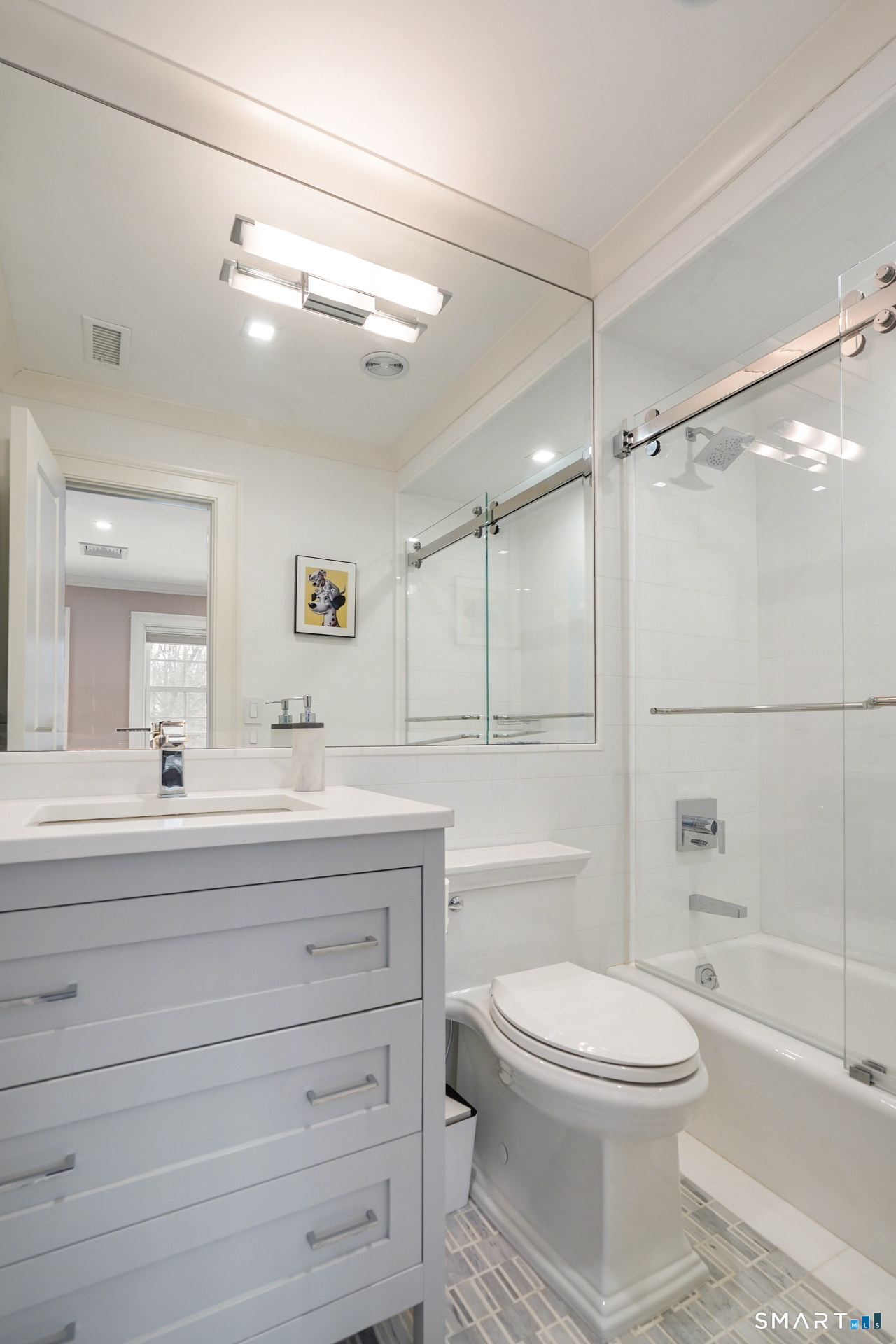 Photo 18 of 10 Wyckham Hill Lane, Greenwich, CT