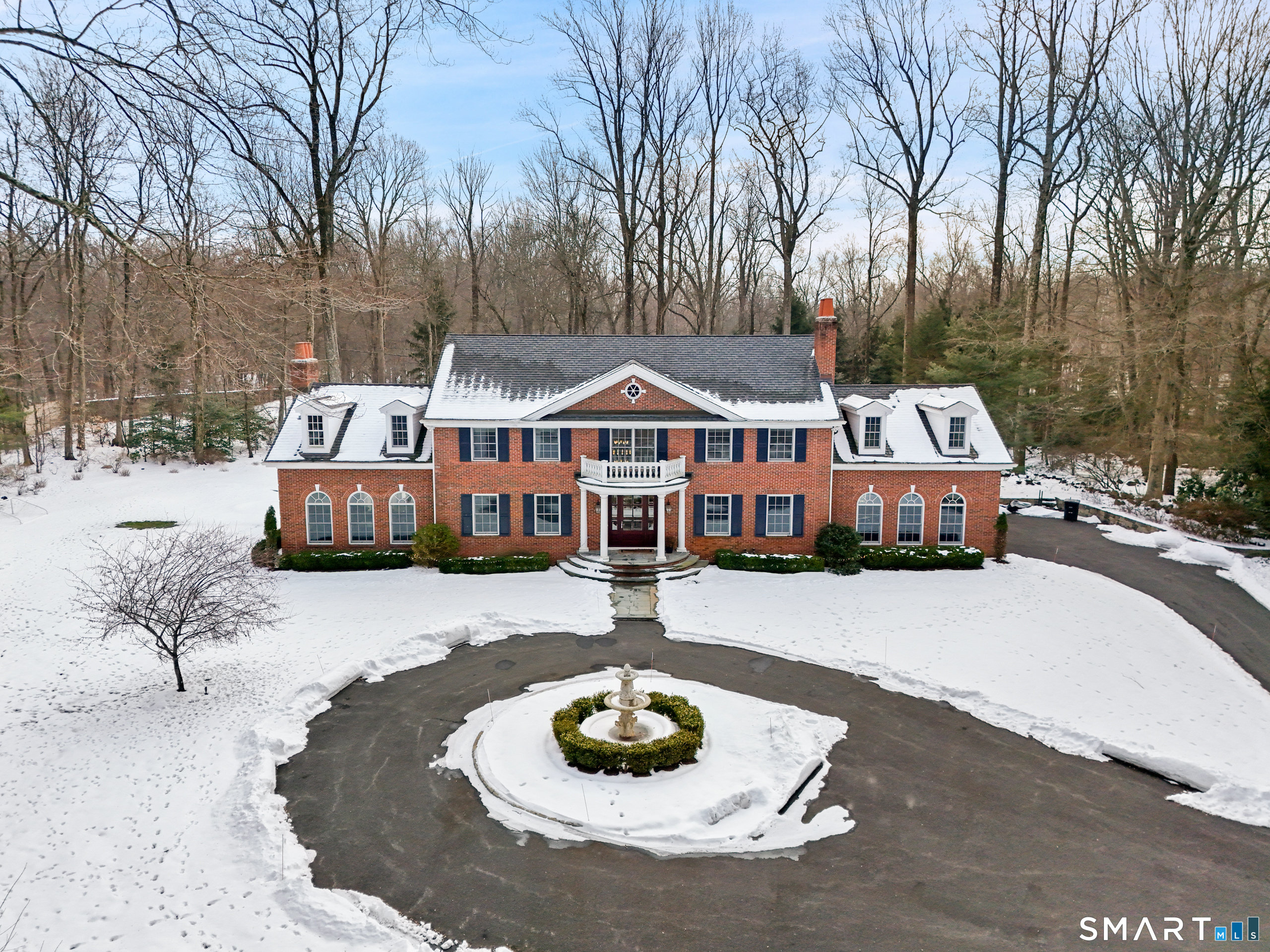 Photo 26 of 10 Wyckham Hill Lane, Greenwich, CT