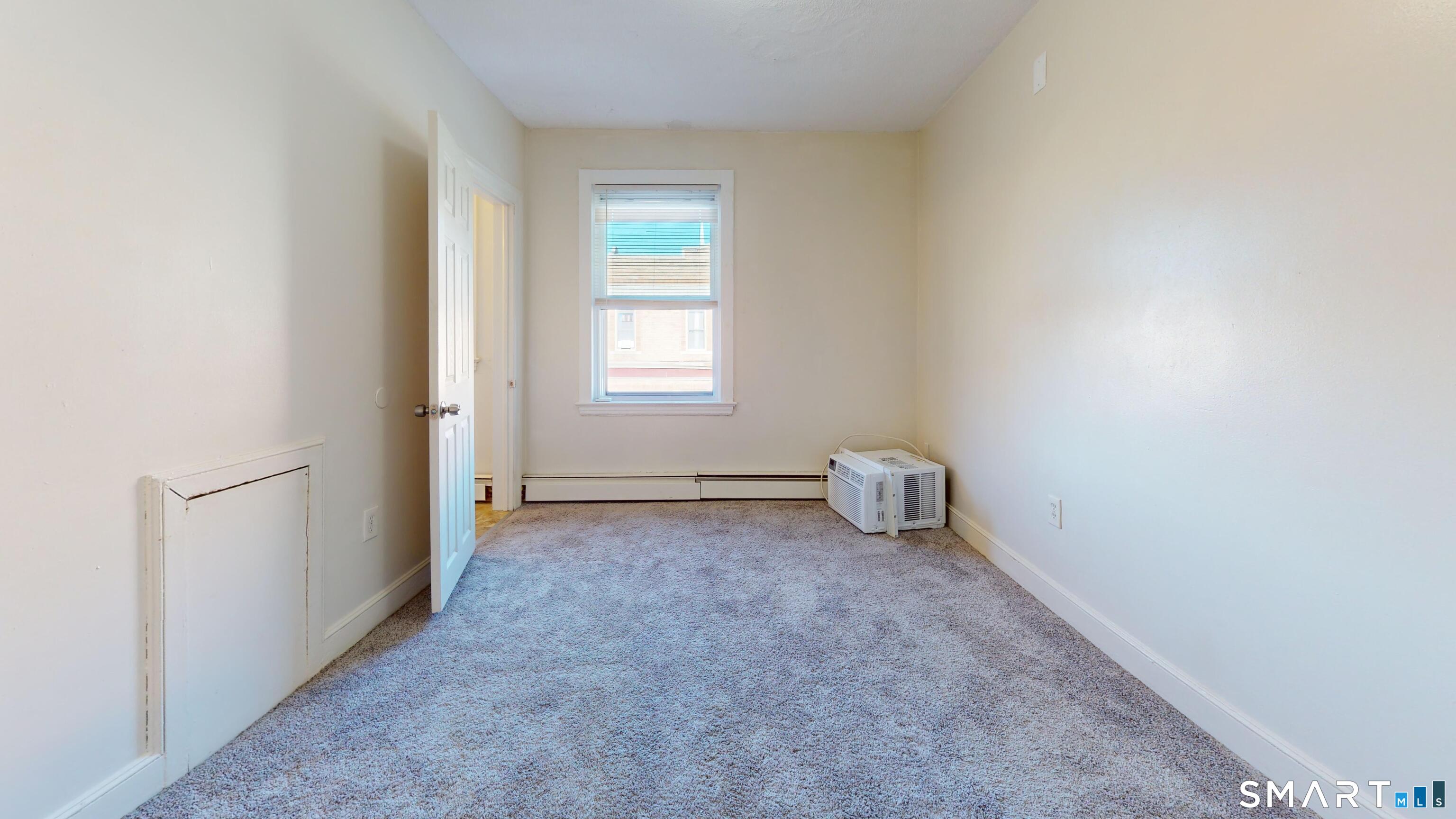 Photo 8 of 666 Main Street, Middletown, CT