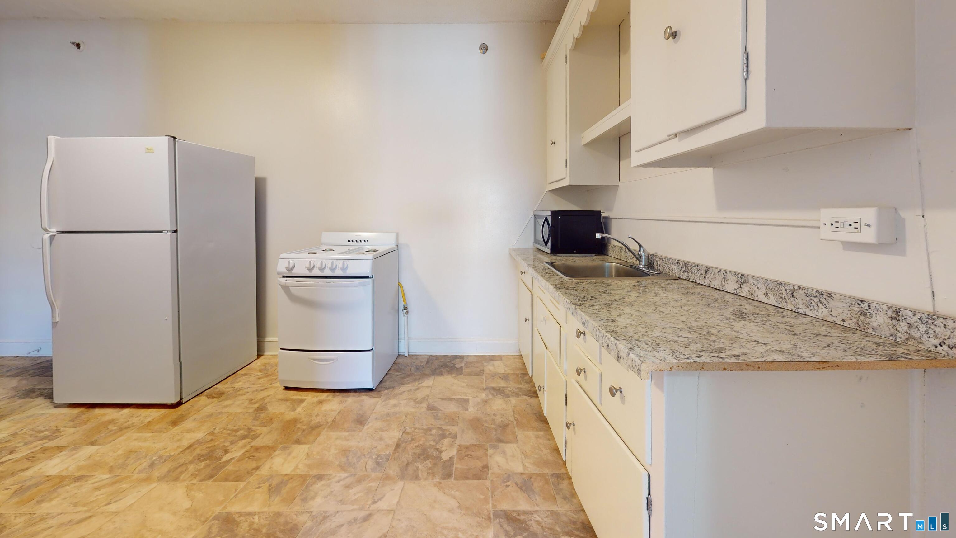 Photo 13 of 666 Main Street, Middletown, CT