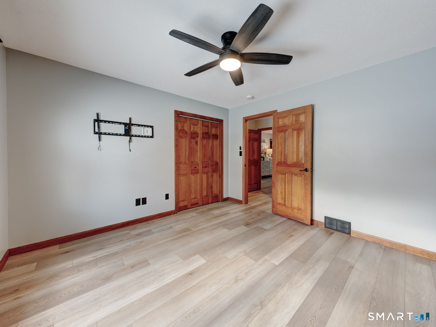 Photo 19 of 18 Wesley Road, East Windsor, CT