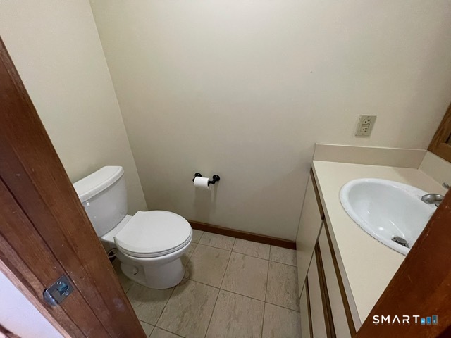 Photo 9 of 3 Mallard Cove, East Hampton, CT