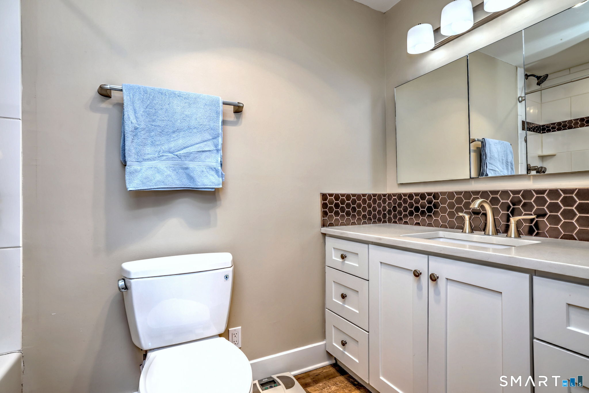 Photo 15 of 160 Brittany Farms Road, New Britain, CT