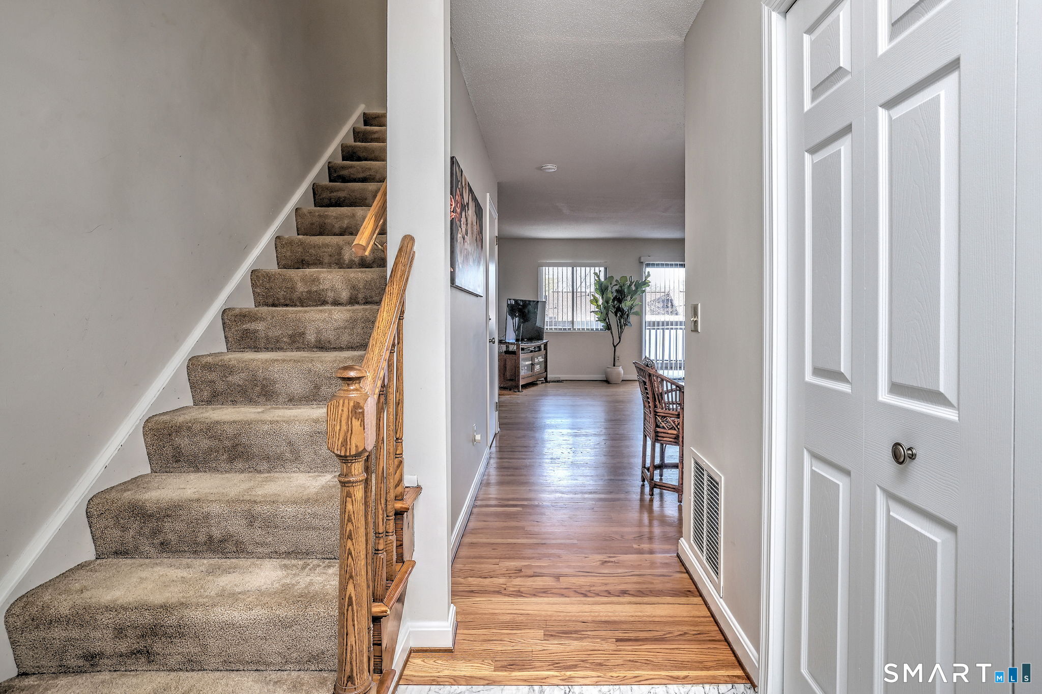 Photo 11 of 160 Brittany Farms Road, New Britain, CT