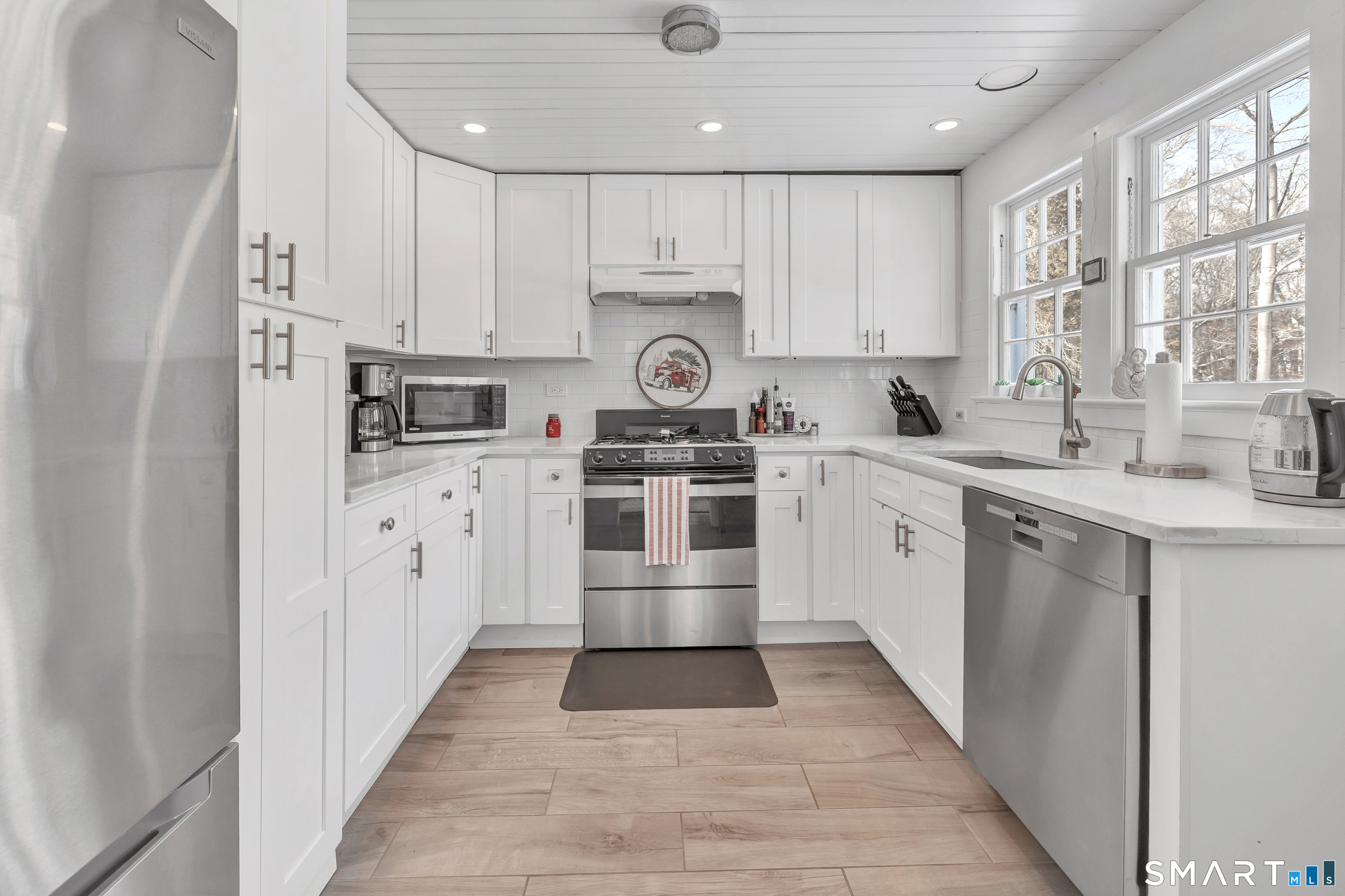 Photo 17 of 70 Cranbury Road, Norwalk, CT