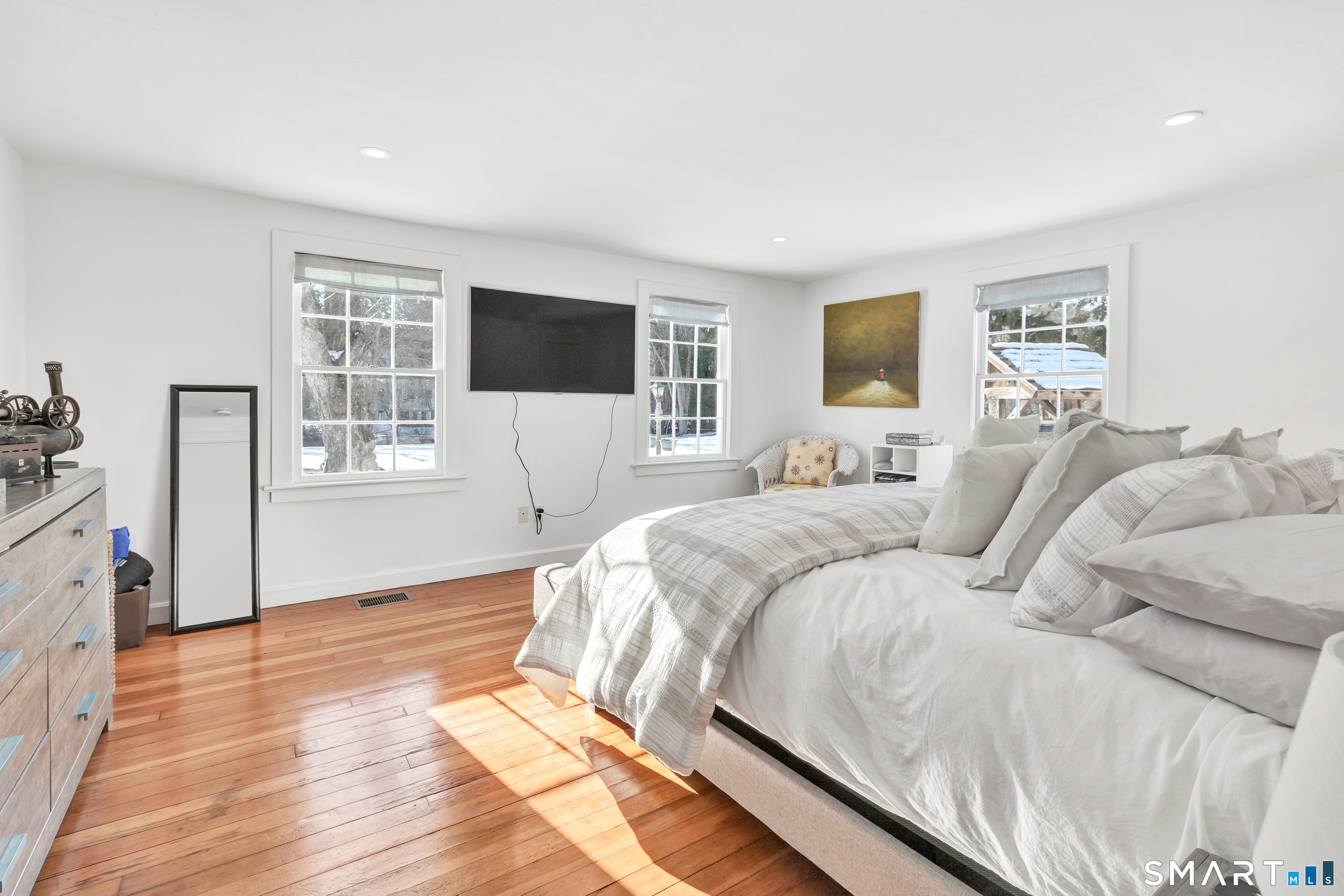 Photo 26 of 70 Cranbury Road, Norwalk, CT