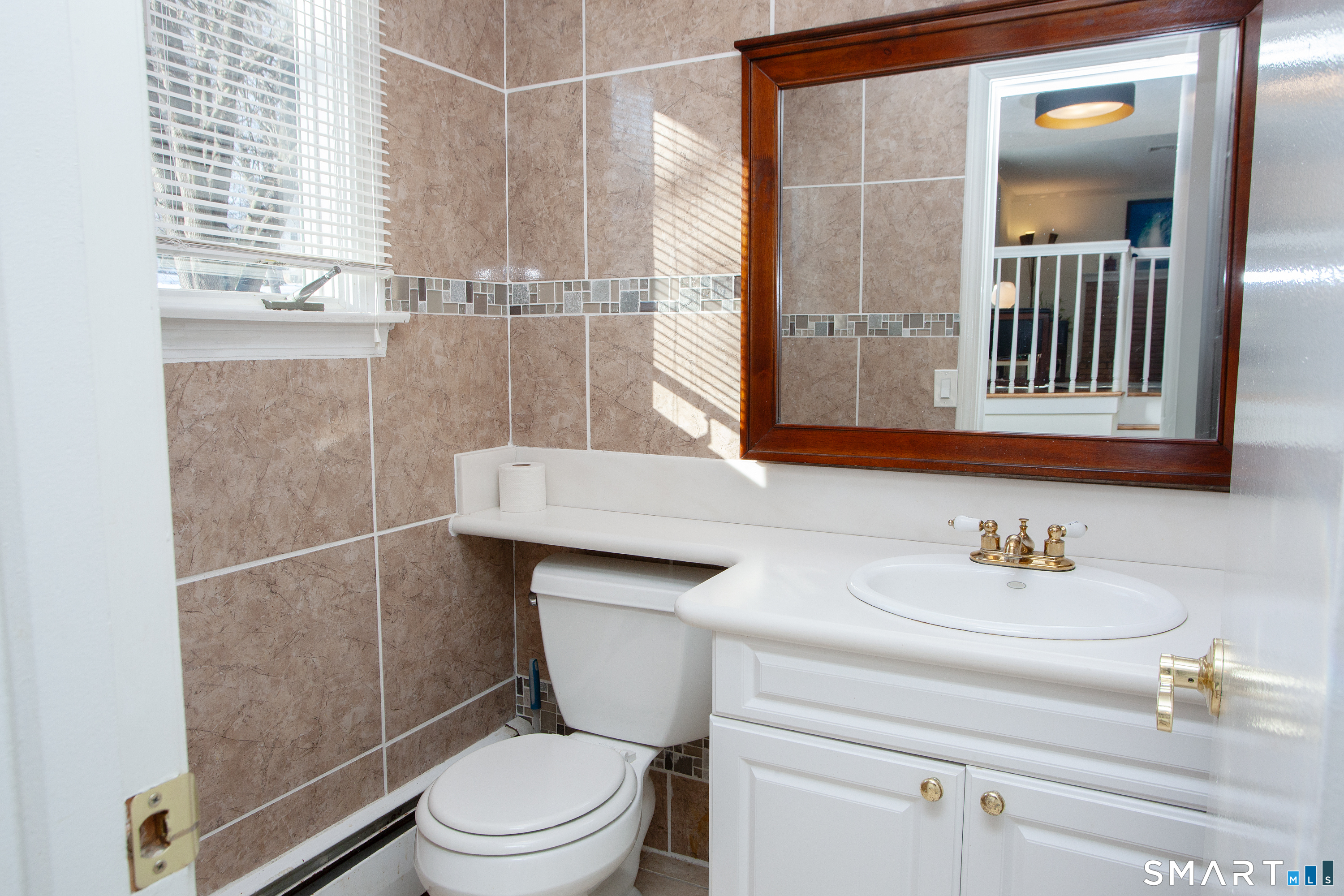 Photo 4 of 60 Ridgebrook Drive, West Hartford, CT