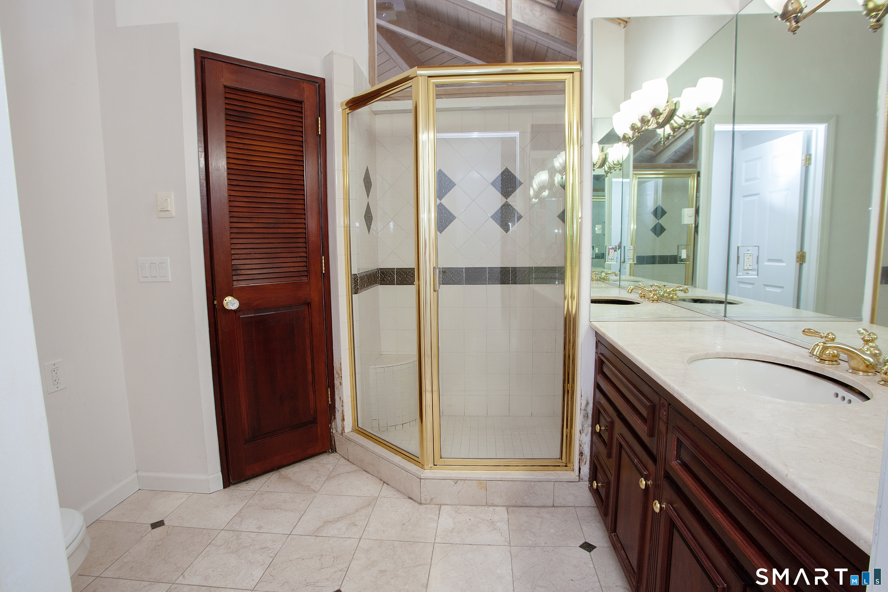 Photo 32 of 60 Ridgebrook Drive, West Hartford, CT