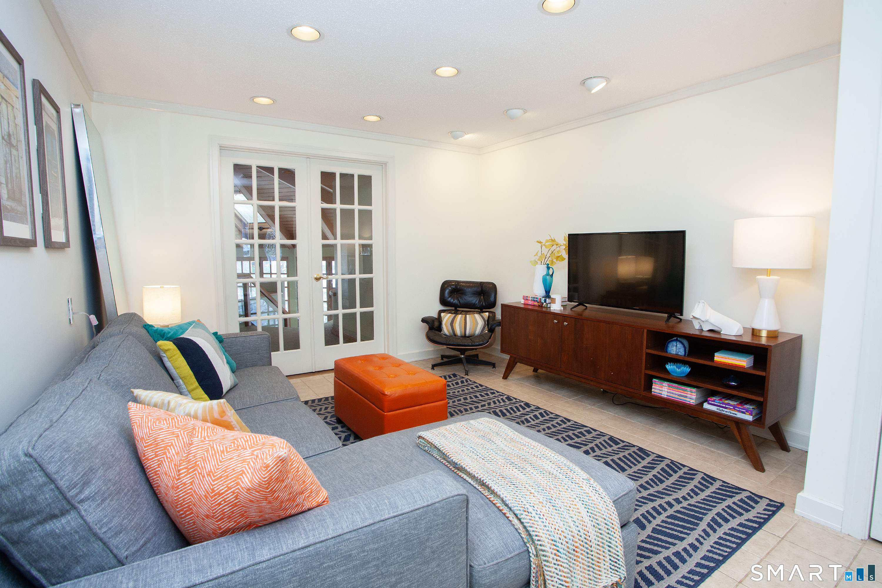 Photo 6 of 60 Ridgebrook Drive, West Hartford, CT