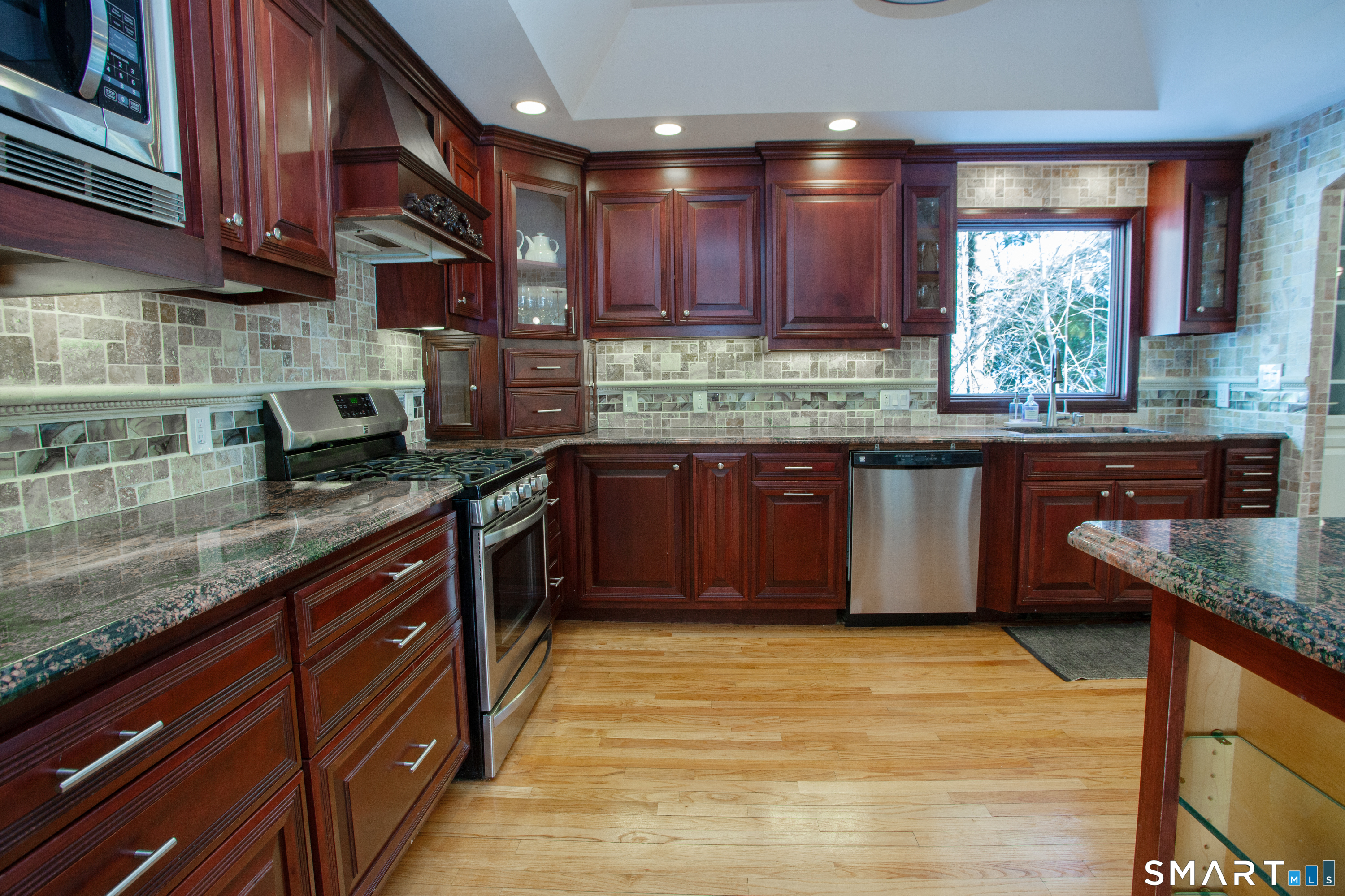 Photo 11 of 60 Ridgebrook Drive, West Hartford, CT