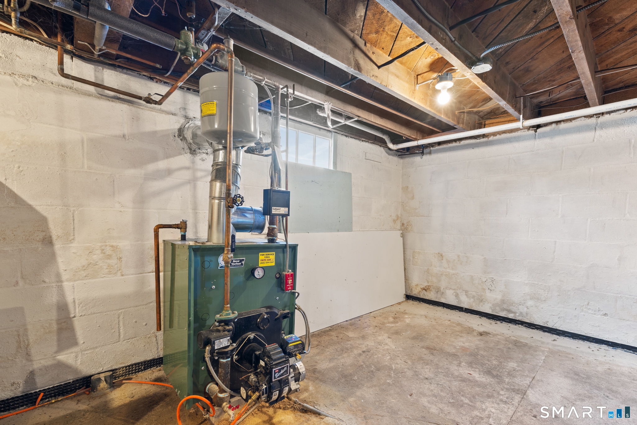 Photo 31 of 10 School Street, Burlington, CT