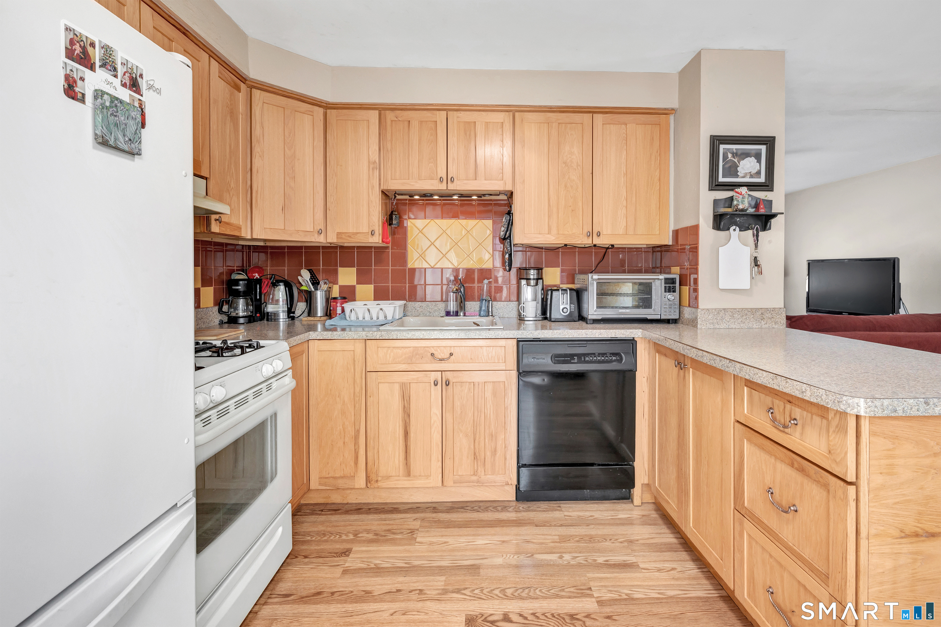 Photo 10 of 20 Fitzpatrick Road, Ansonia, CT