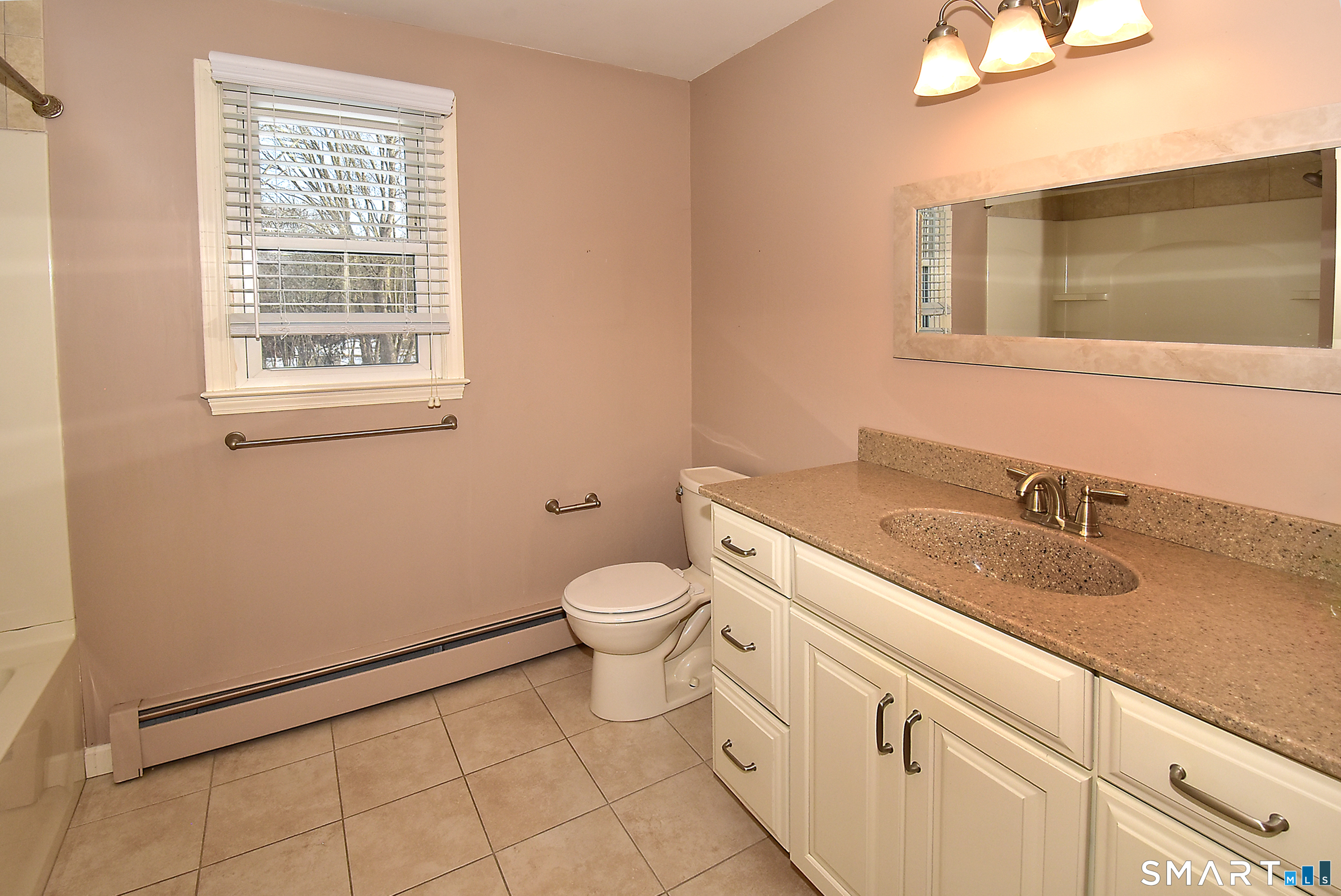 Photo 31 of 19 Tiffany Drive, Windsor, CT