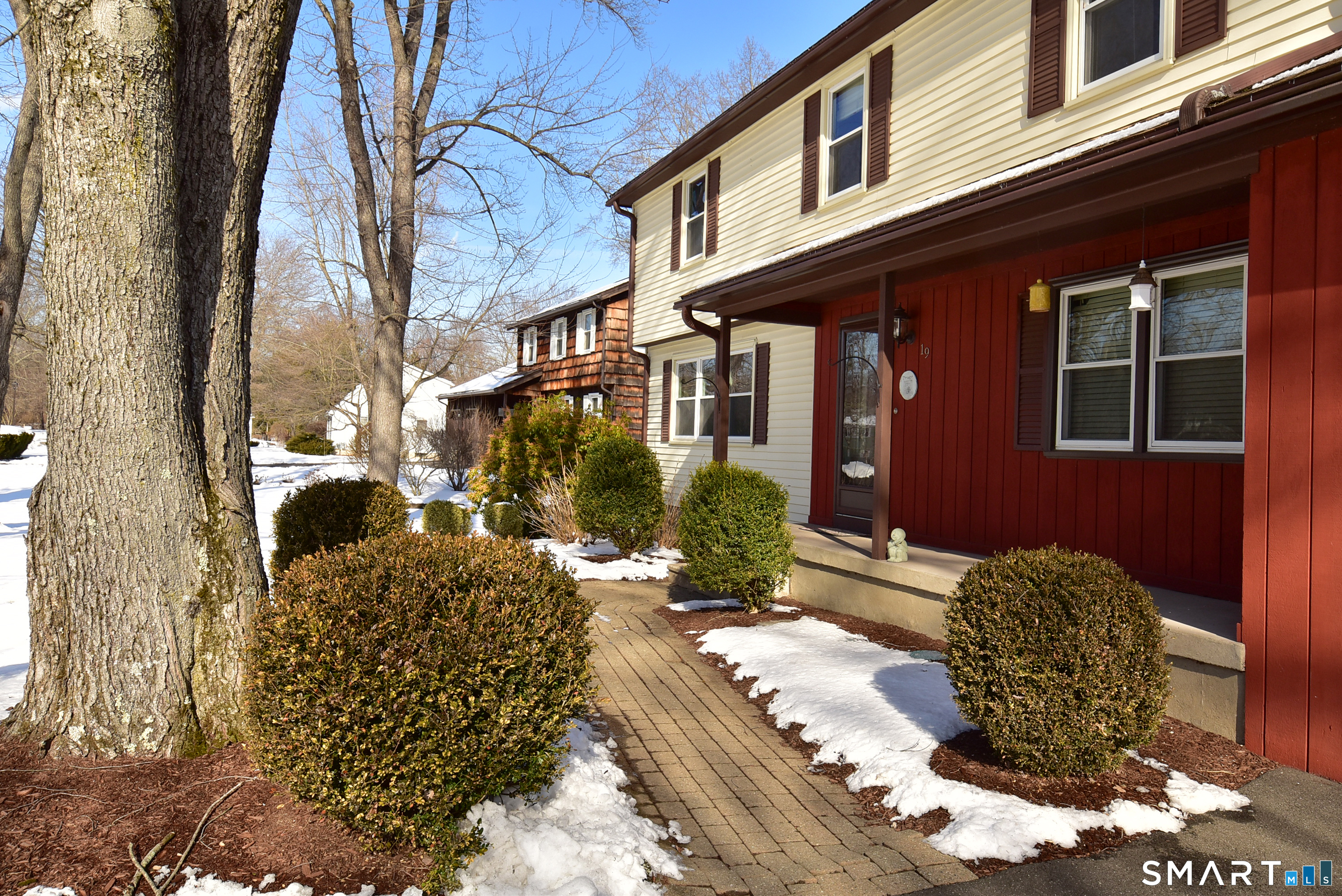 Photo 35 of 19 Tiffany Drive, Windsor, CT