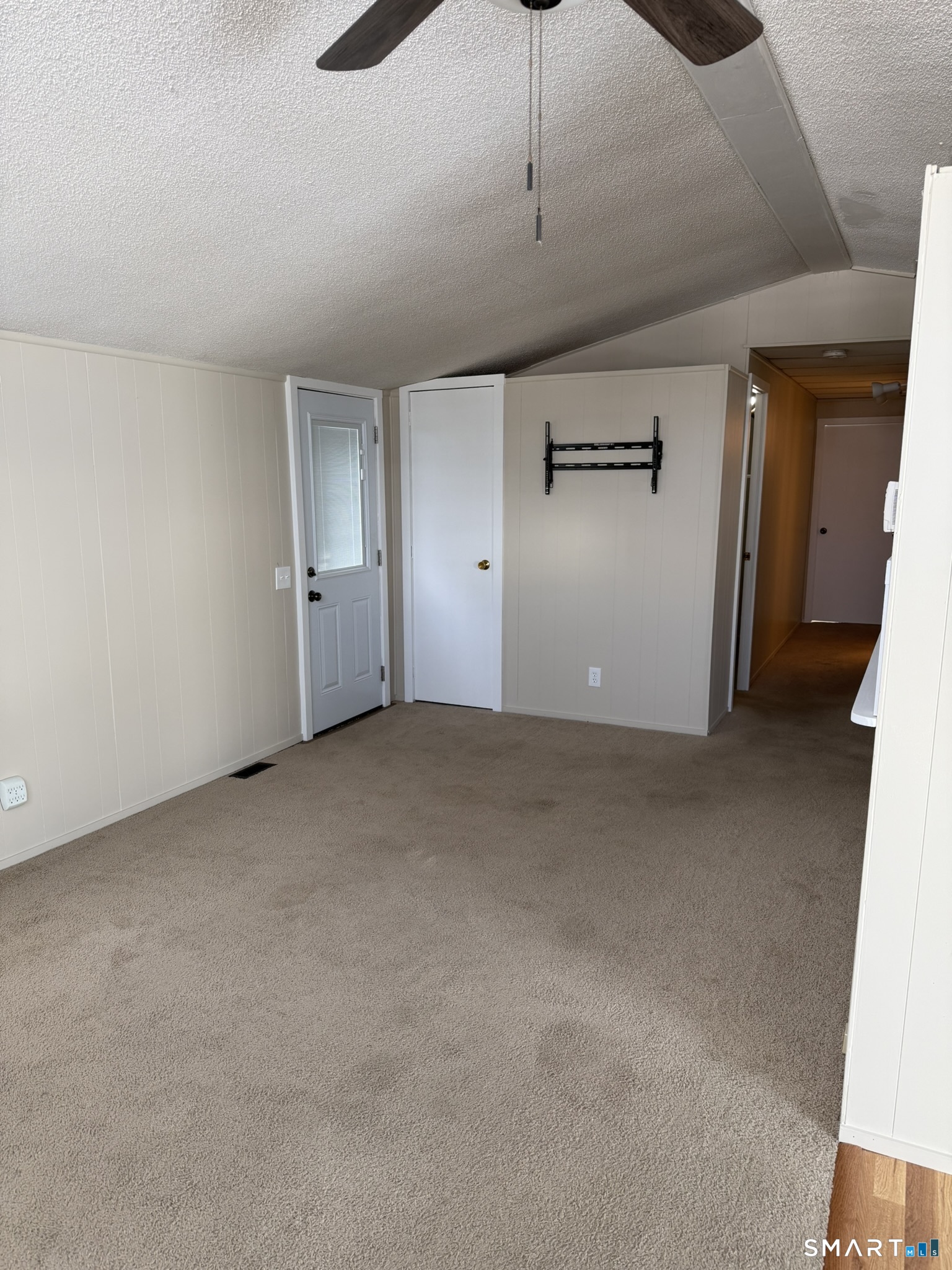 Photo 3 of 14 Chestnut Drive, Westbrook, CT