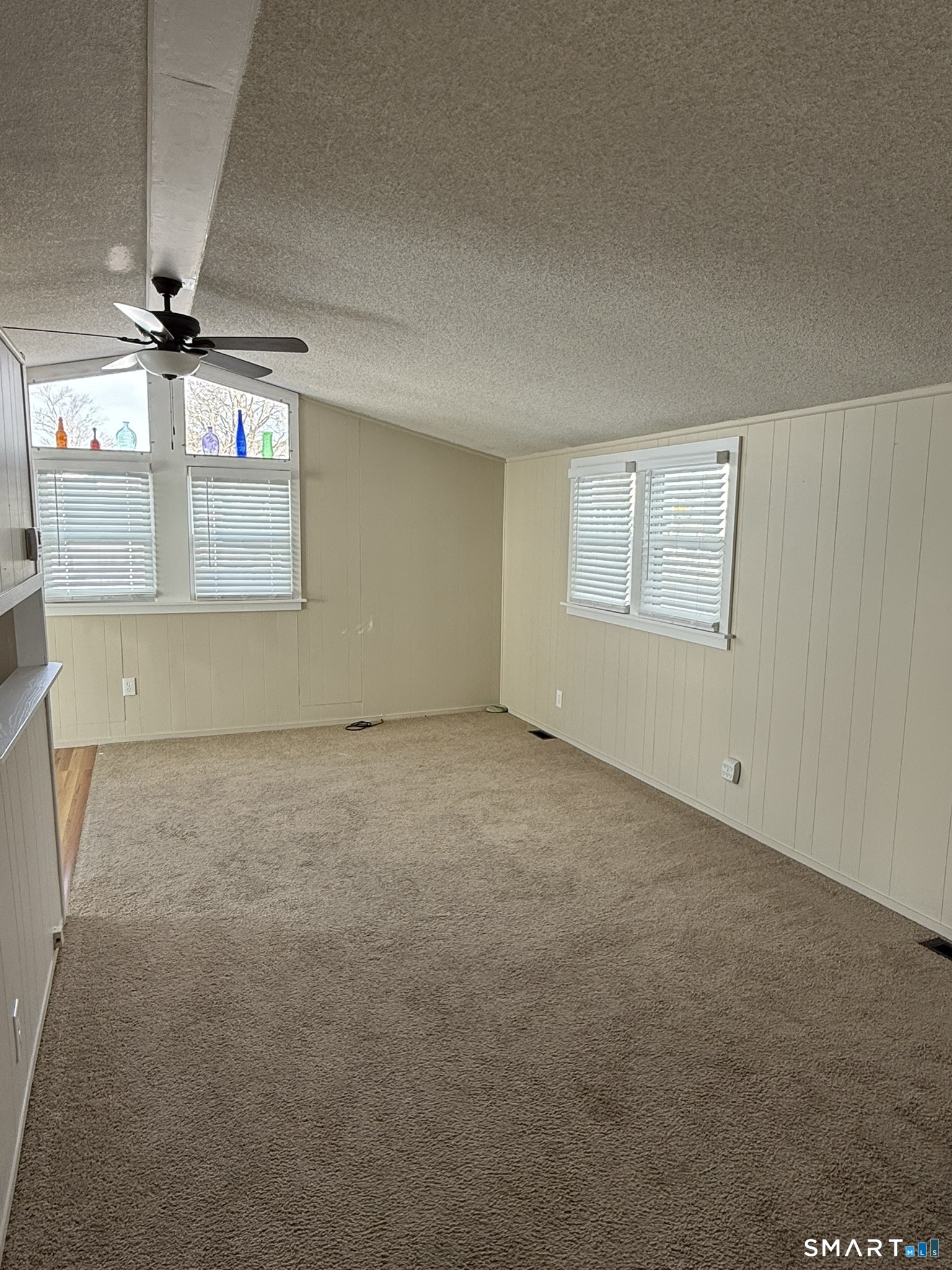 Photo 4 of 14 Chestnut Drive, Westbrook, CT