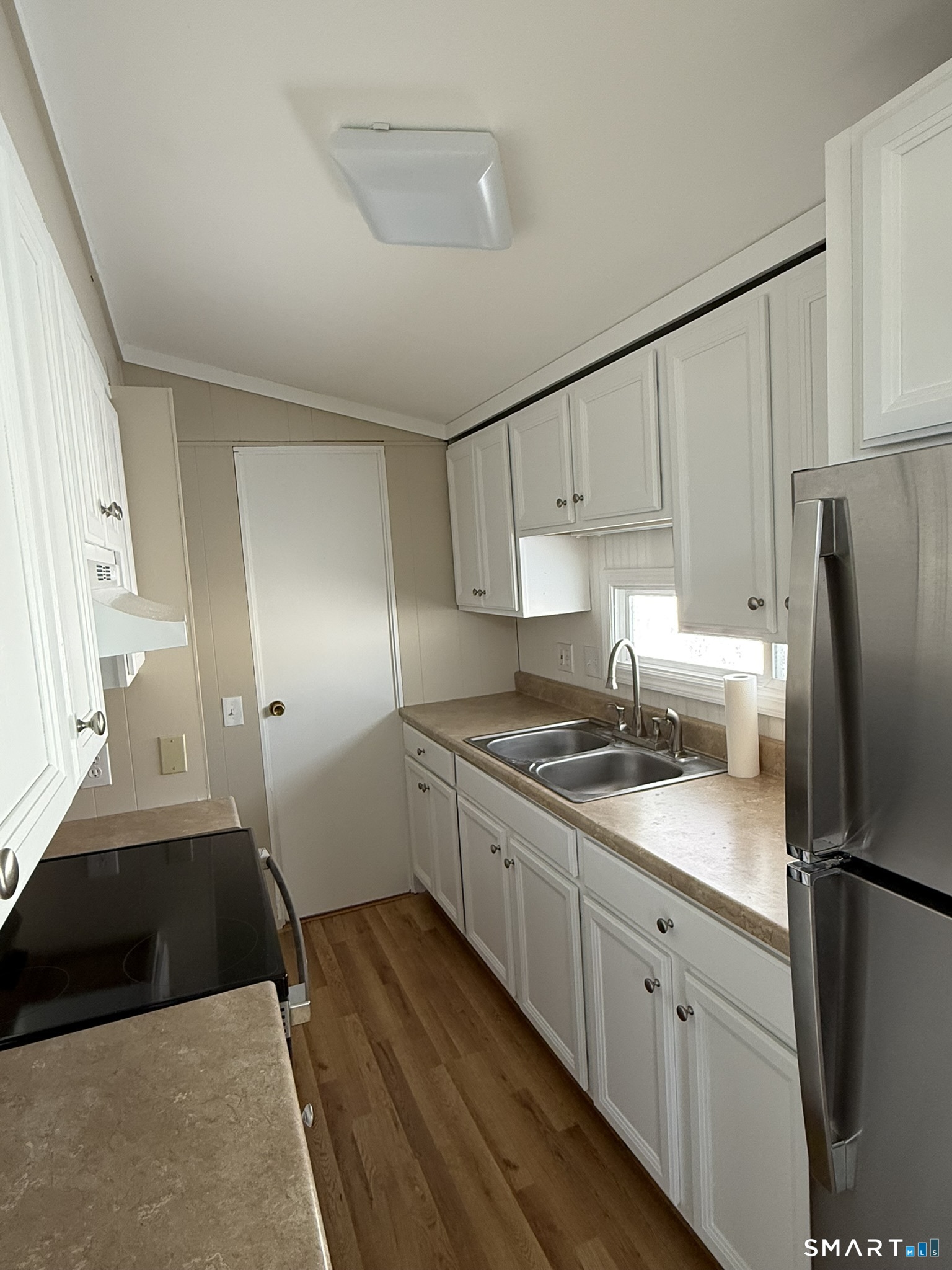 Photo 9 of 14 Chestnut Drive, Westbrook, CT