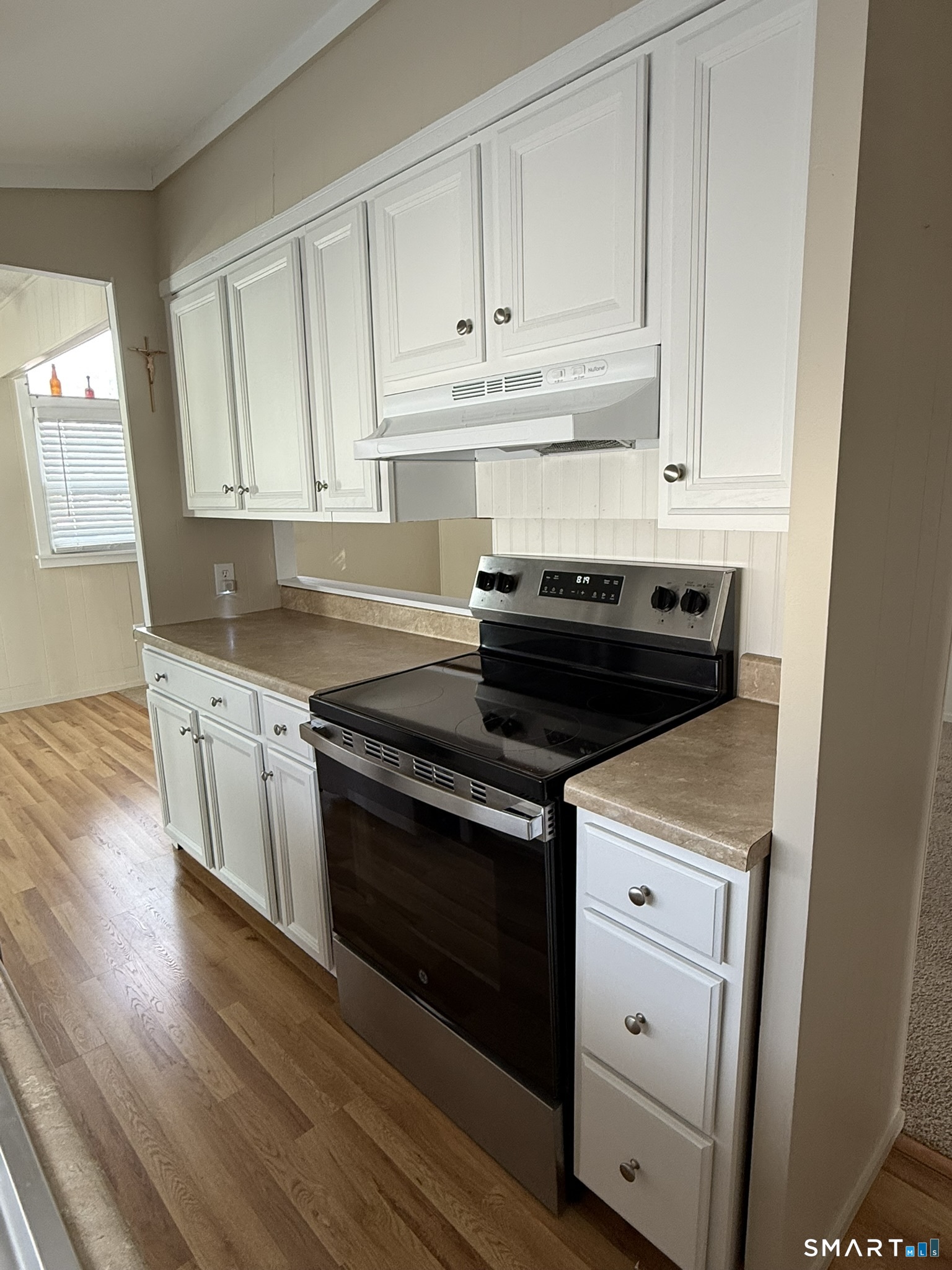 Photo 7 of 14 Chestnut Drive, Westbrook, CT