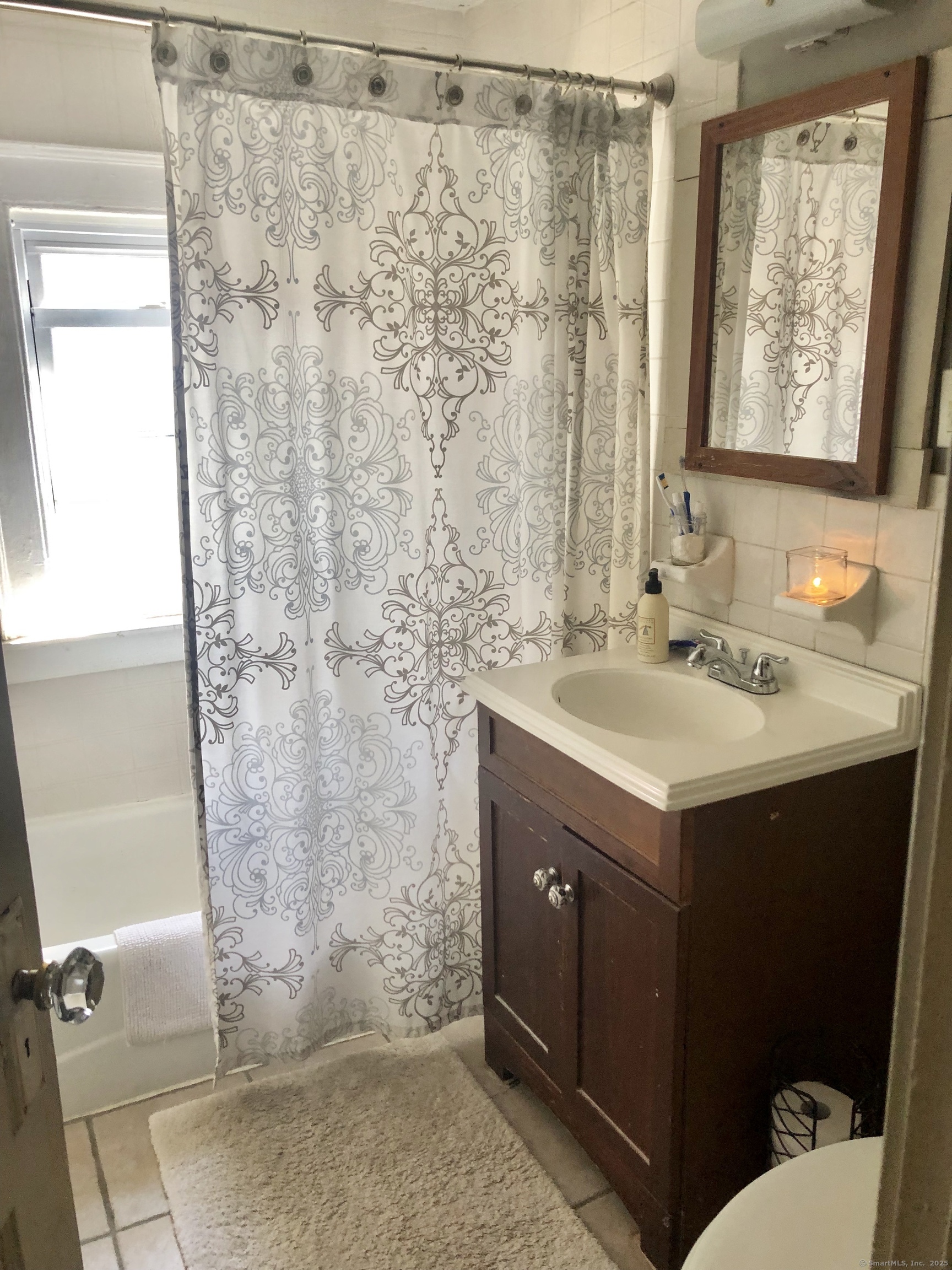 Homes for sale in West Hartford, CT | 51 Bretton Rd, West Hartford, CT 06119 | MLS# 24151451