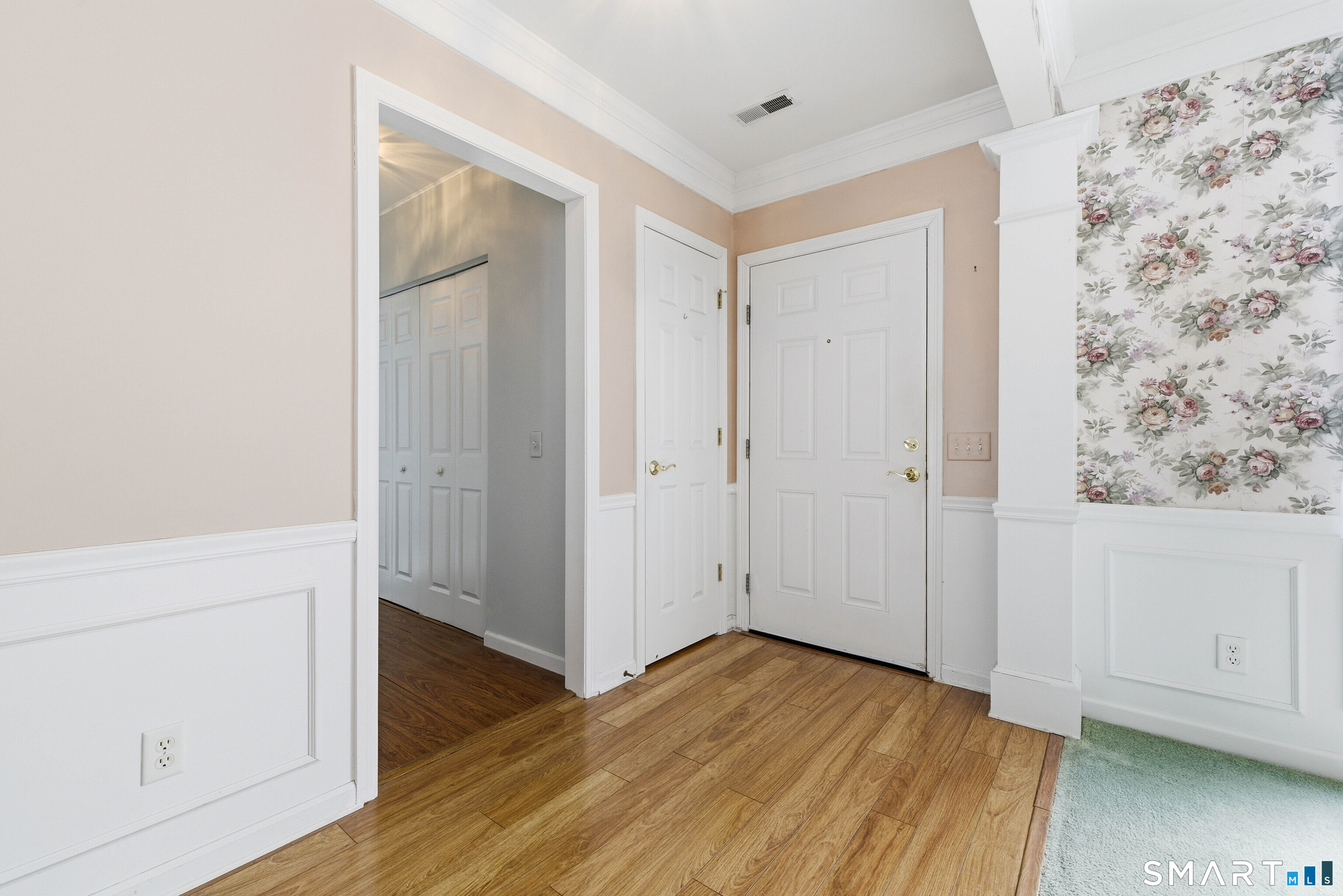 Homes for sale in Waterford, CT | 12 Beechwood Dr, Waterford, CT 06385 | MLS# 24151219