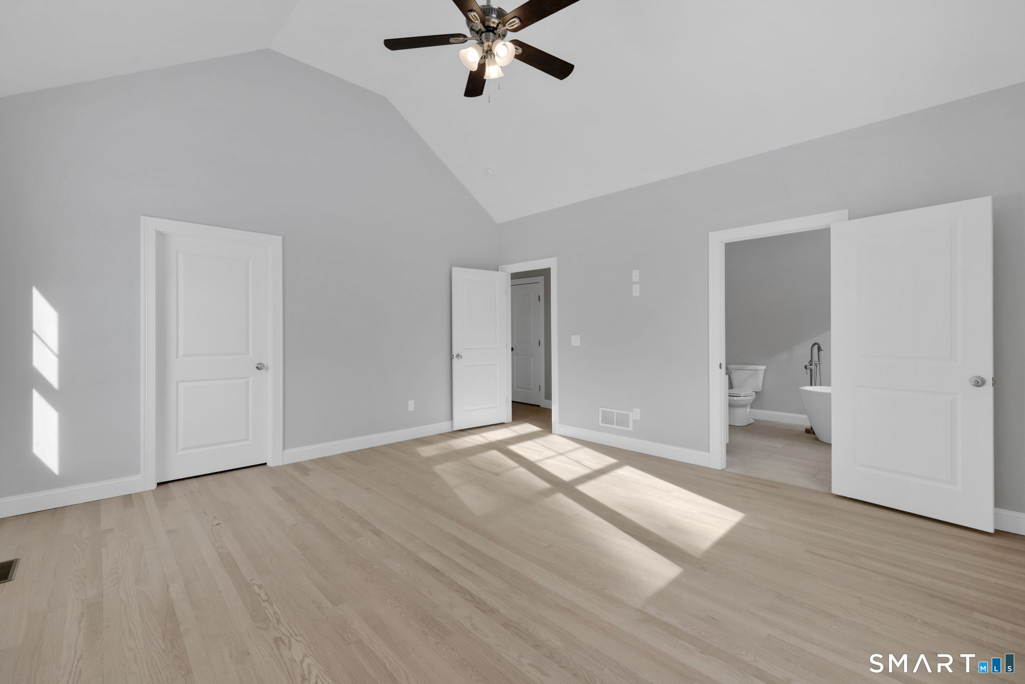 Photo 17 of 102 West Street, Hebron, CT