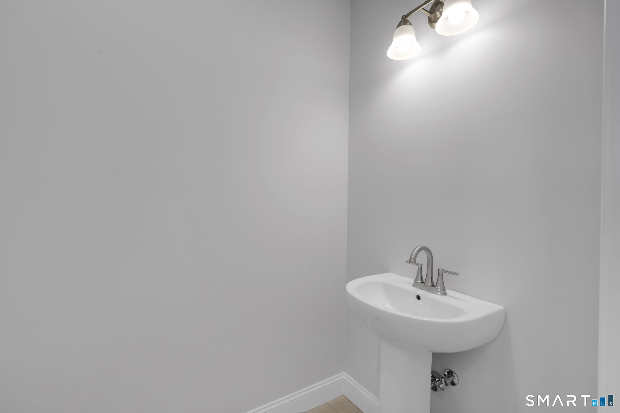 Photo 21 of 102 West Street, Hebron, CT