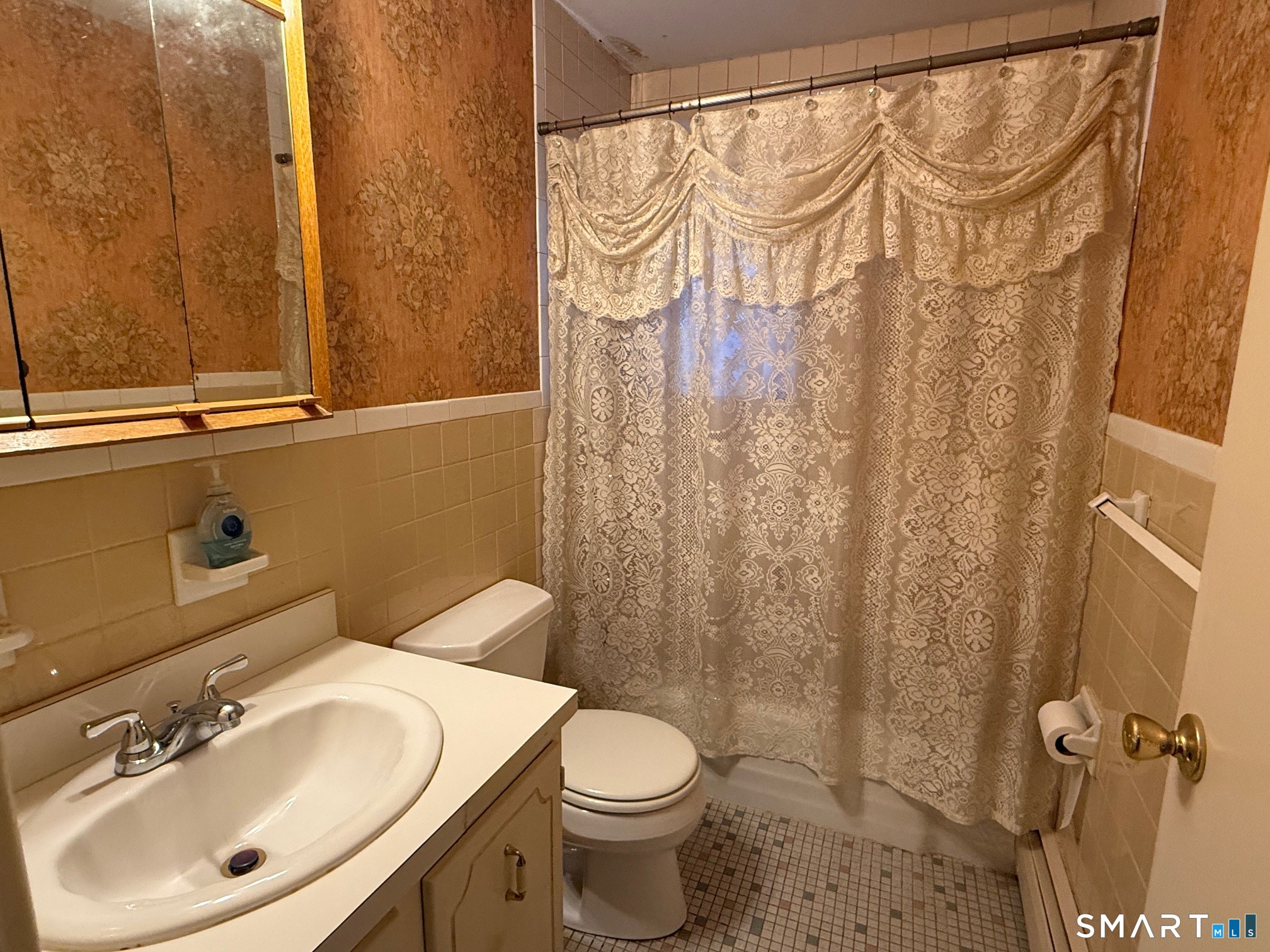 Photo 14 of 69 Terrace Gardens, Wallingford, CT