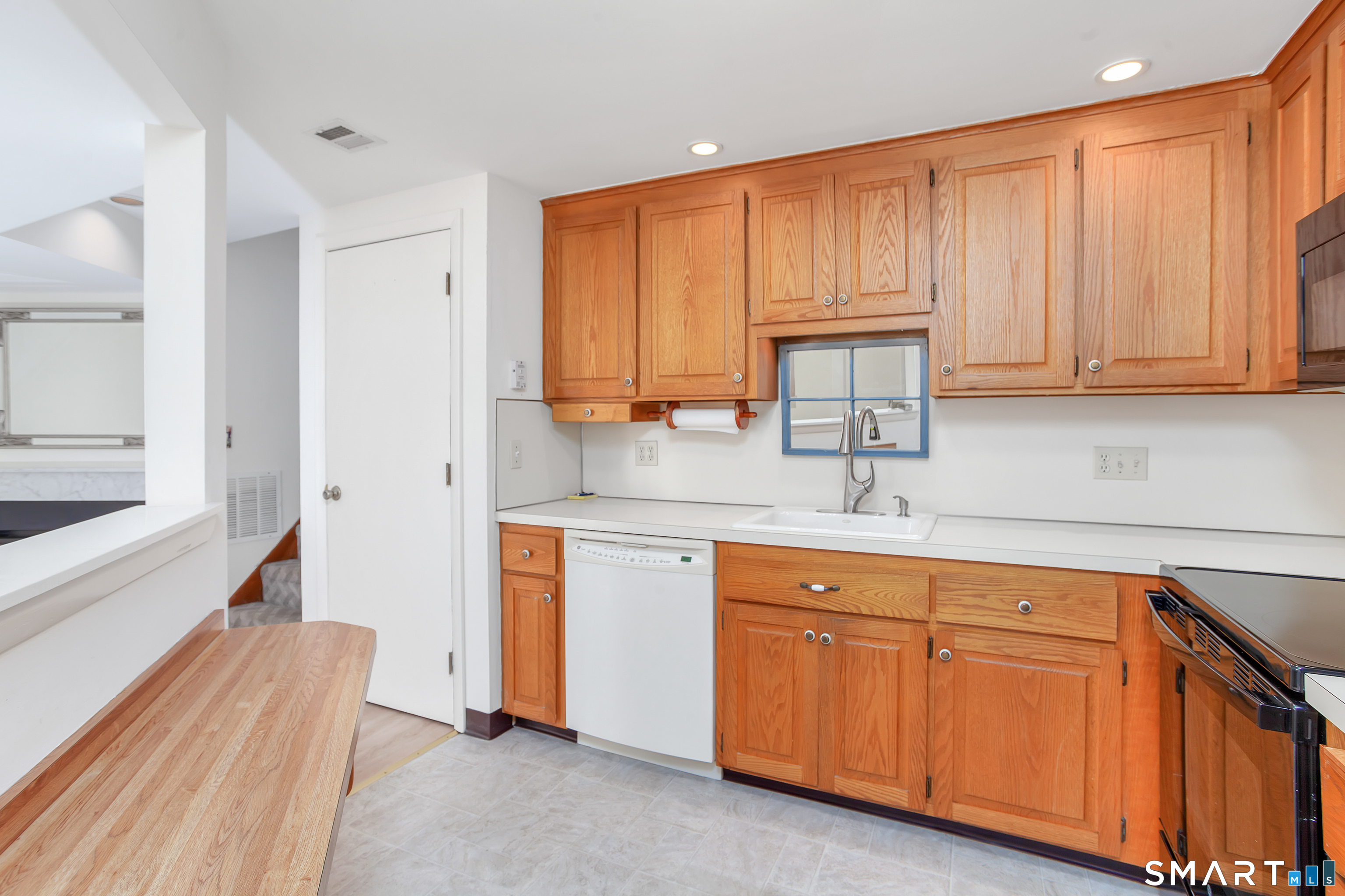 743 Main, Cheshire, 06410, 2 Bedrooms Bedrooms, 0 ,1 BathroomBathrooms,Condo/co-op For Sale,For Sale,Main,0,24151189