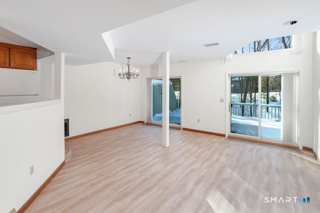 743 Main, Cheshire, 06410, 2 Bedrooms Bedrooms, 0 ,1 BathroomBathrooms,Condo/co-op For Sale,For Sale,Main,0,24151189