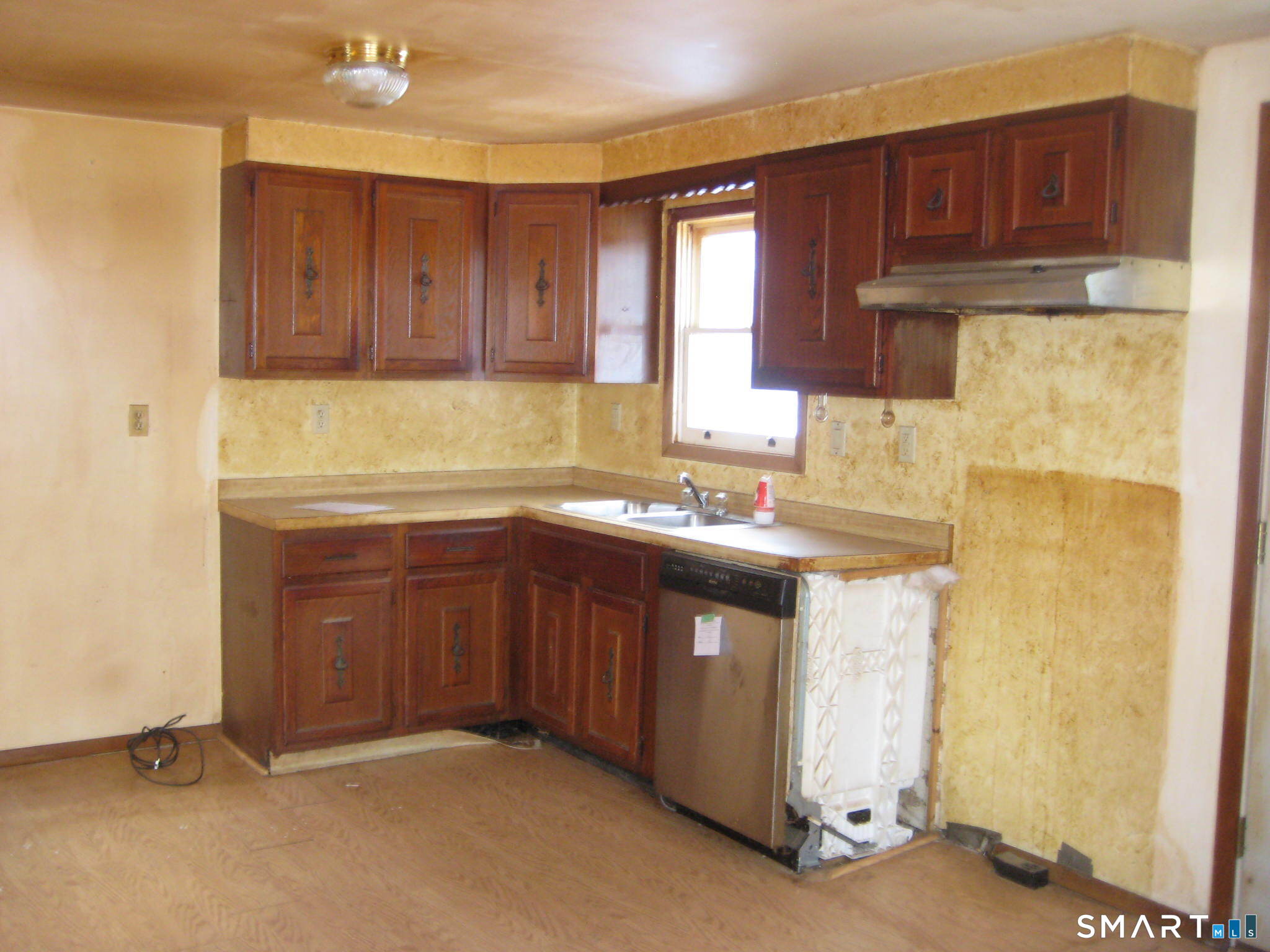 Photo 9 of 645 Buff Cap Road, Tolland, CT