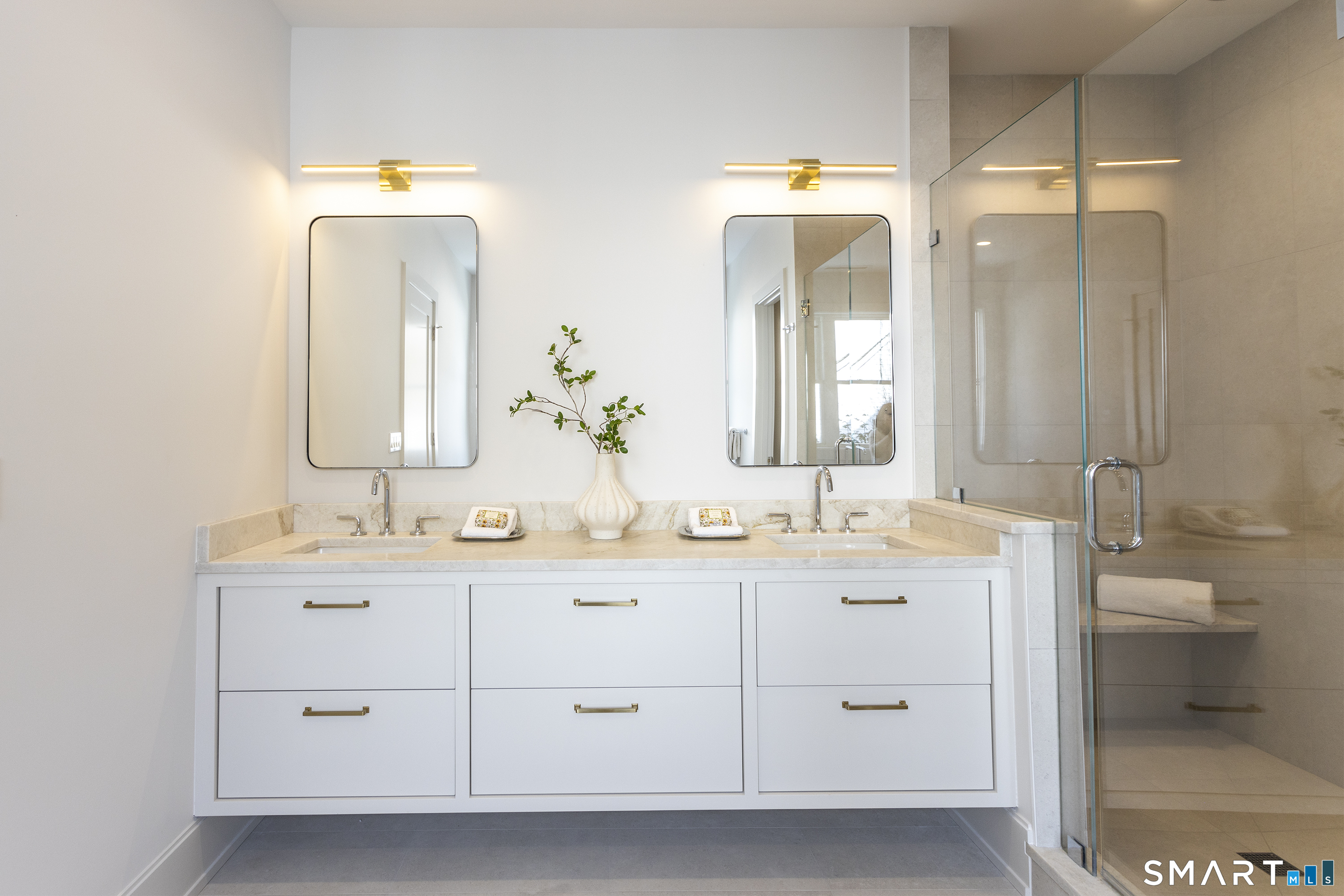 Photo 19 of 10 Wakenor Road, Westport, CT